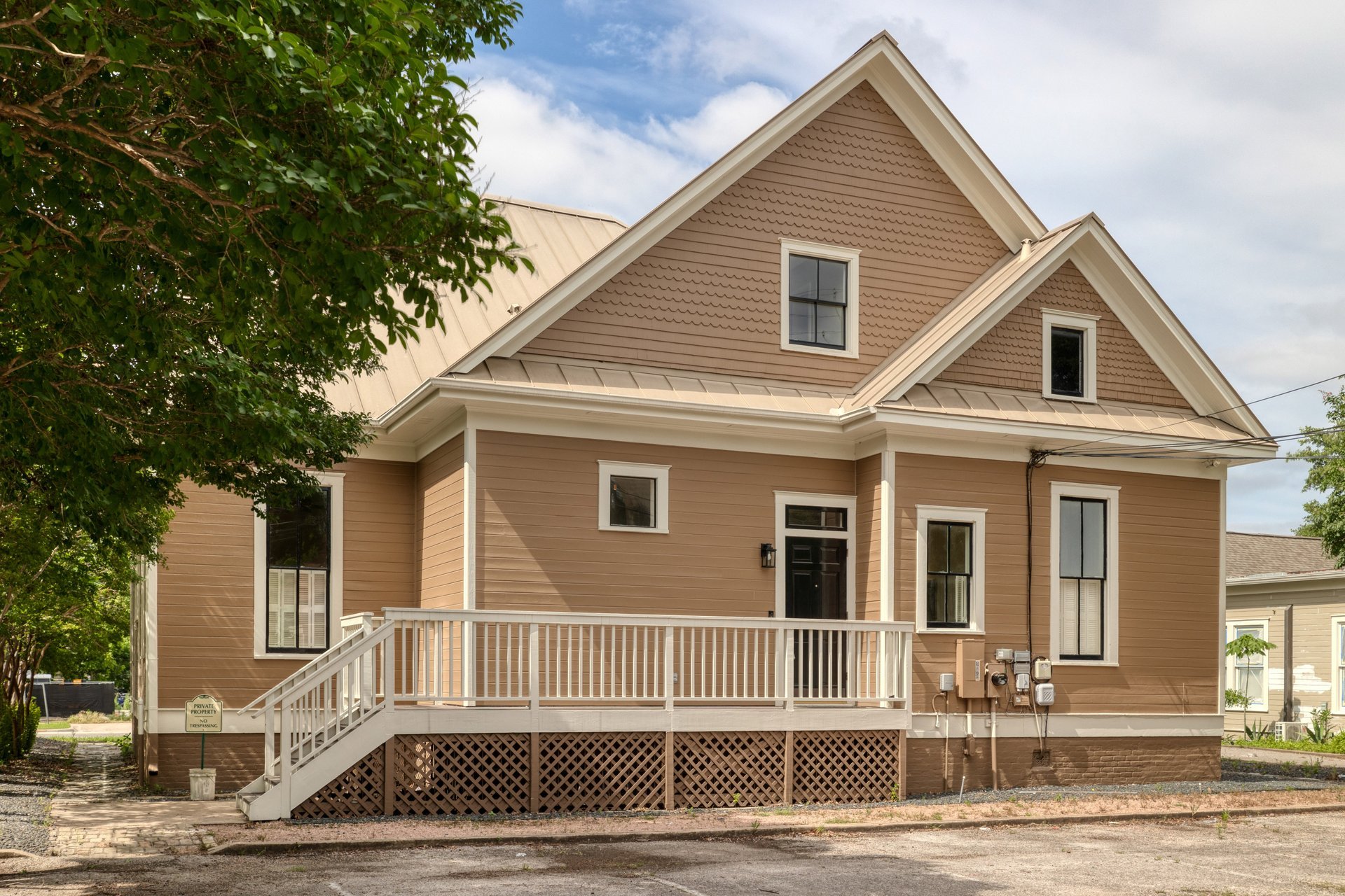 602 West 13th St 030.jpg-SMALL.JPG