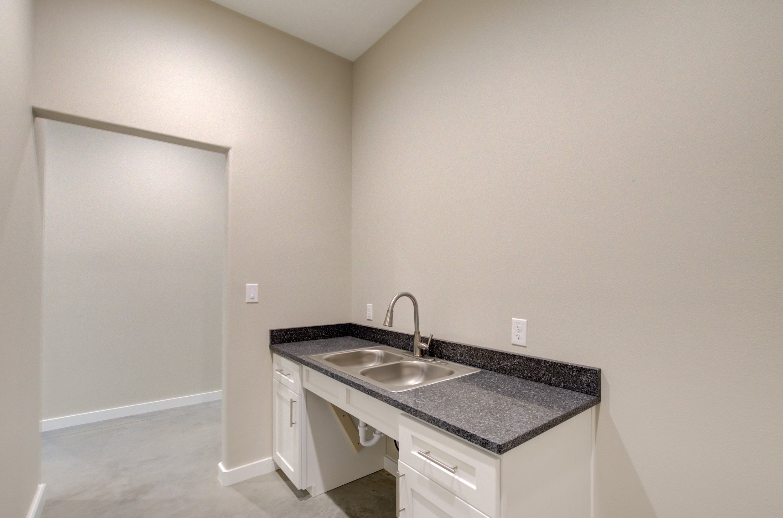 Kitchen-3.jpg
