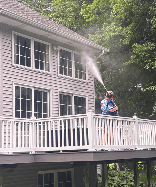 The Last Good Window for a House Wash in Mid-Michigan