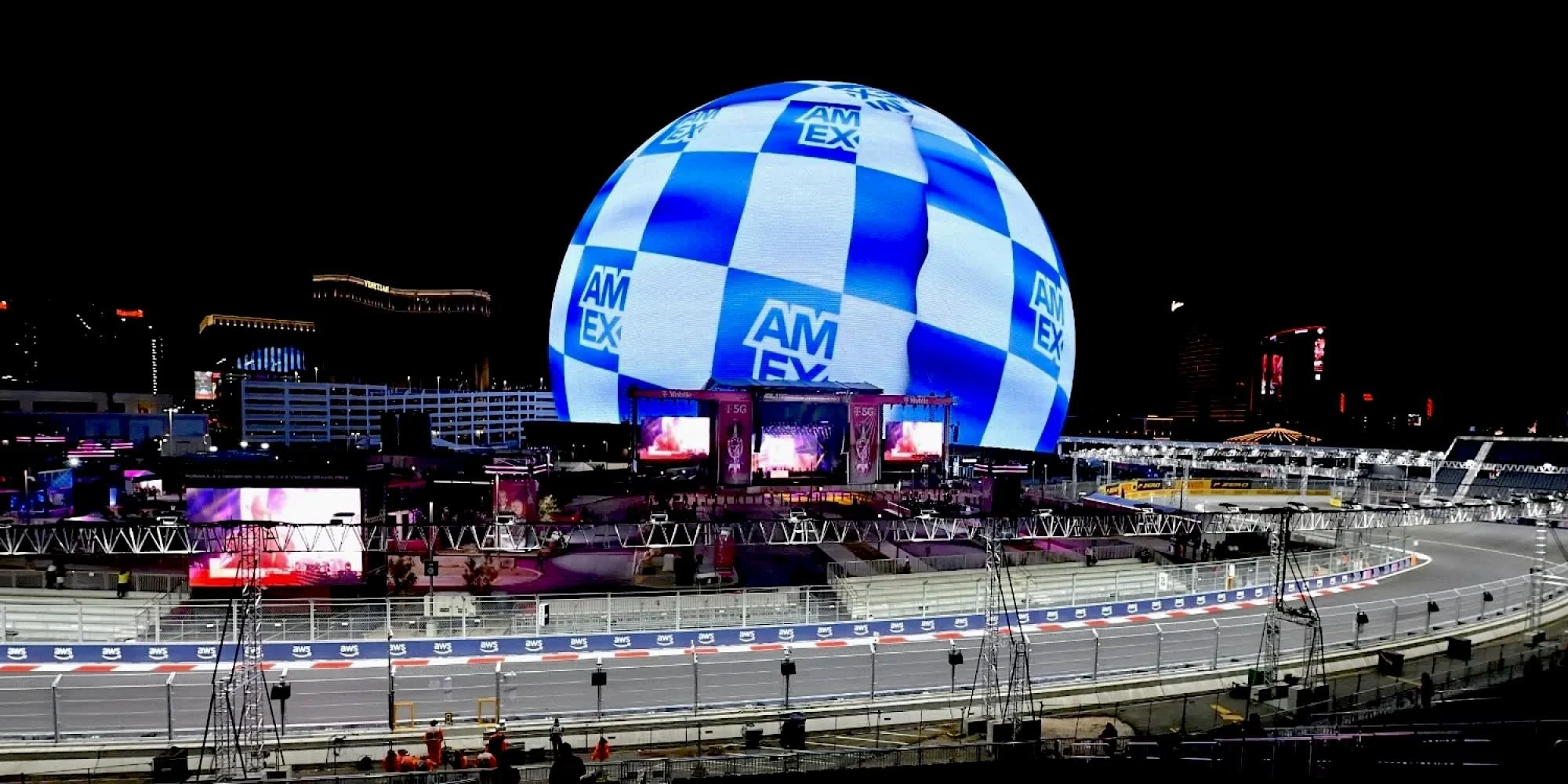 AmExFAQ-Hero-Desktop 1.jpg