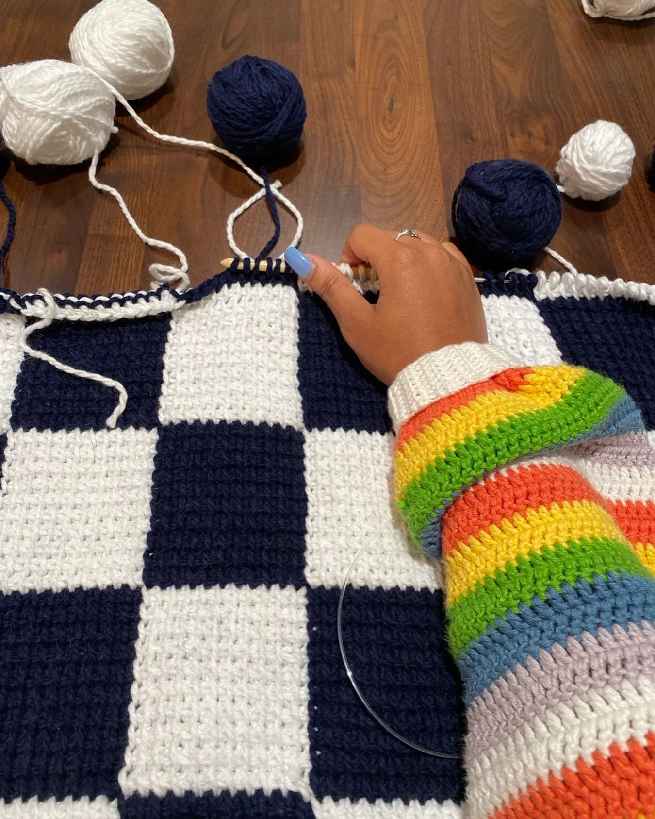 Some things are just beautiful 😍 My stitches make me happy! 

#crochet #artfitbyzakyla #doesyourartfit #tunisiancrochet #crocheter #crochetteacher #colorful #stripedsweater