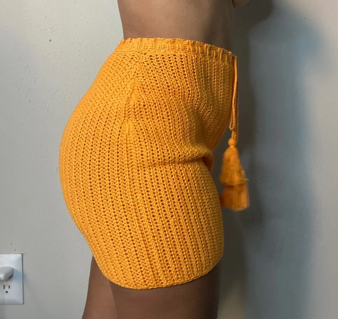 Have you tried making garments side to side? I find shorts and pants pretty fun to make using vertical rows! 

#crochet #crochetshorts #crochetbottoms #artfitbyzakyla #doesyourartfit