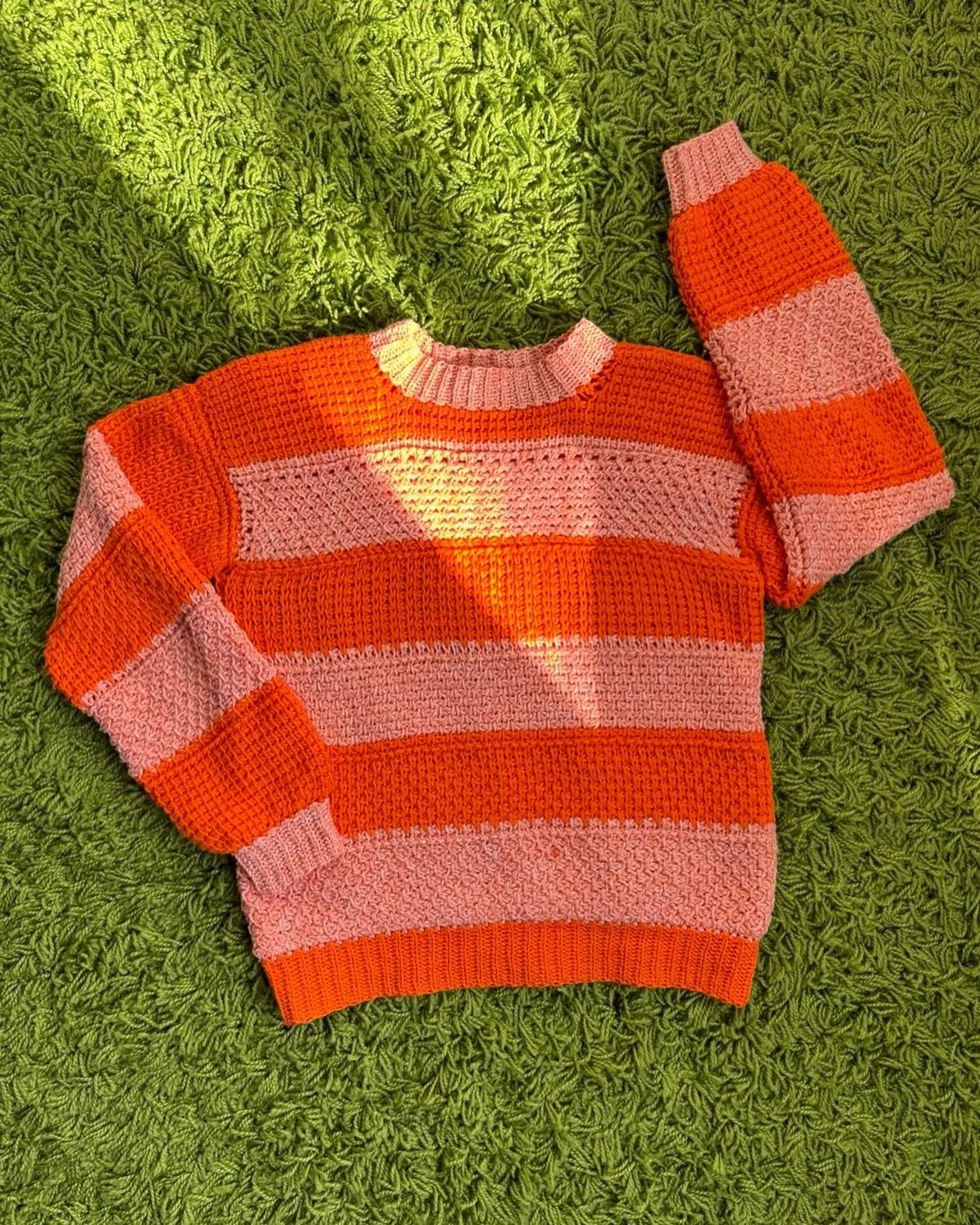 Decisions were made for this Indecision Sampler Sweater! I successfully completed two sweaters this year! Next year I&rsquo;m aiming for a few more. 

Yarn is @hobbii_yarn and @tlyarncrafts Happy Place Solid and Melange! 

#doesyourartfit #crochet #t