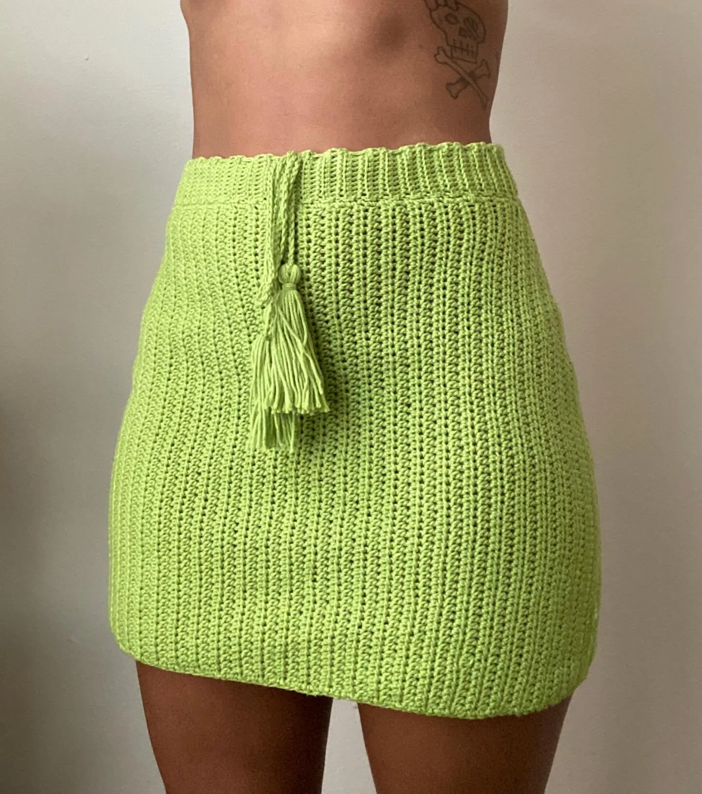 I&rsquo;m currently revisiting this design because I really want to perfect the calculations and short rows! 

#crochet #artfitbyzakyla #doesyourartfit #crocheter #crochetskirt #crochetshorts #crochetdesigner #crochetteacher