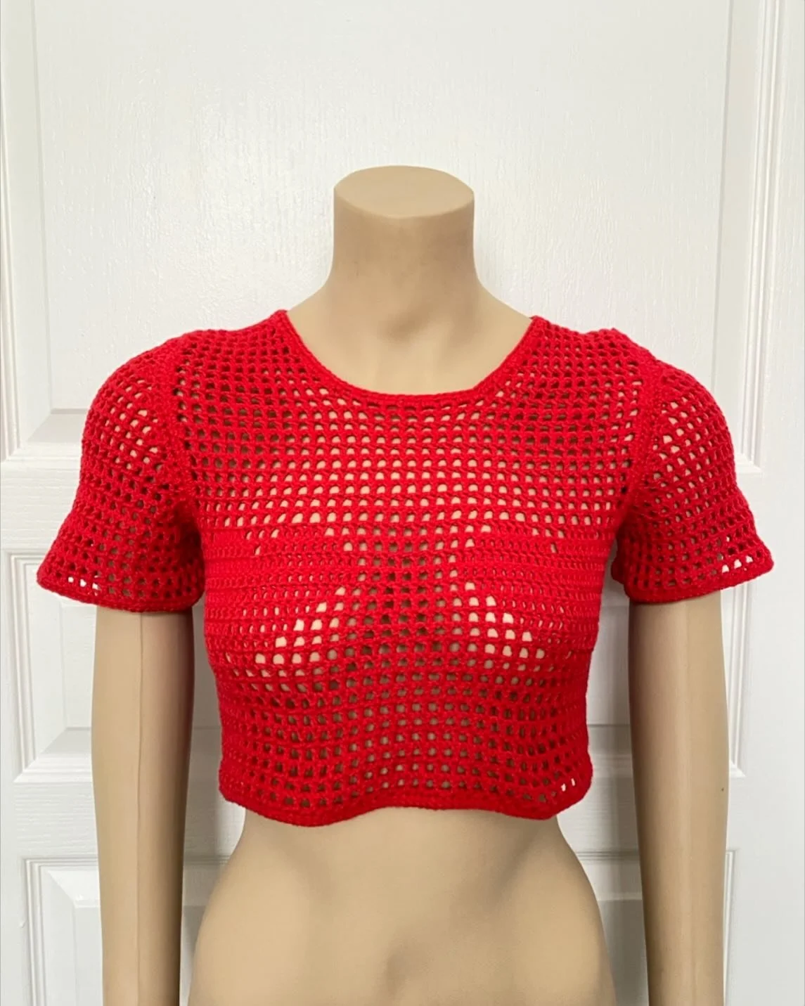 Current relationship status: down to craft 🤭🦥🧶

#crochet #artfitbyzakyla #doesyourartfit #crochettop #crochetteacher