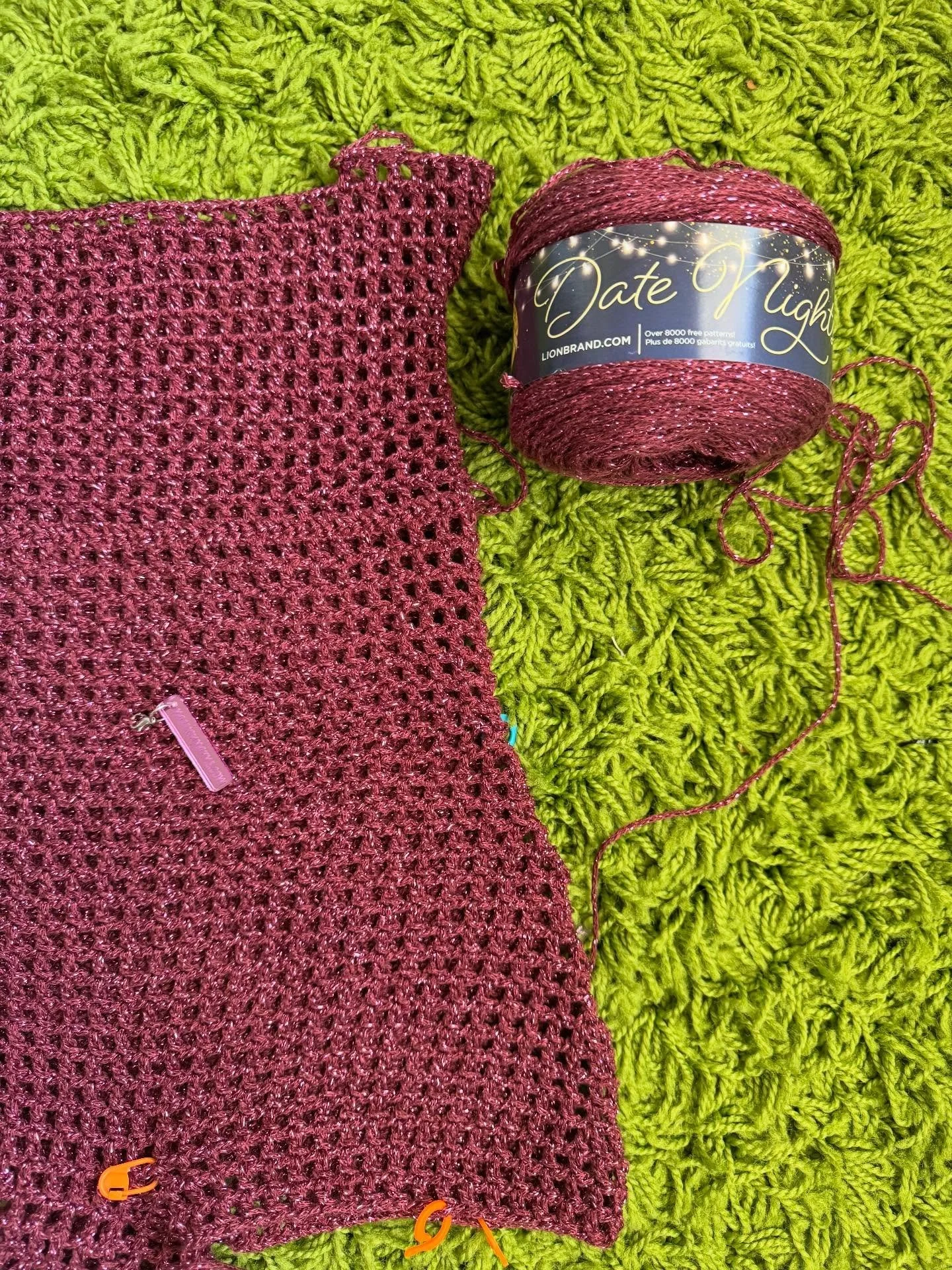 Working skein number 2 into this project! 

#crochet #artfitbyzakyla #doesyourartfit #lionbrandyarn #crocheter