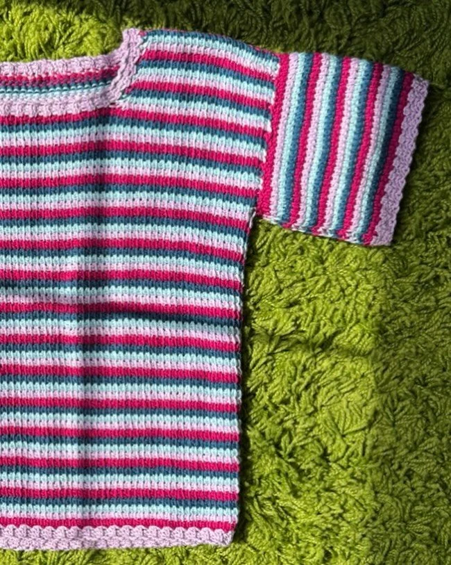 The Tunisian Simple Stitch 😍

If you think Tunisian Crochet is scary maybe you should come learn it with me at @dfwfiberfest this year! Have you checked out the classes this year?? Fiber Fest is August 28-30! 

This is the Trails Tee from @justthewo