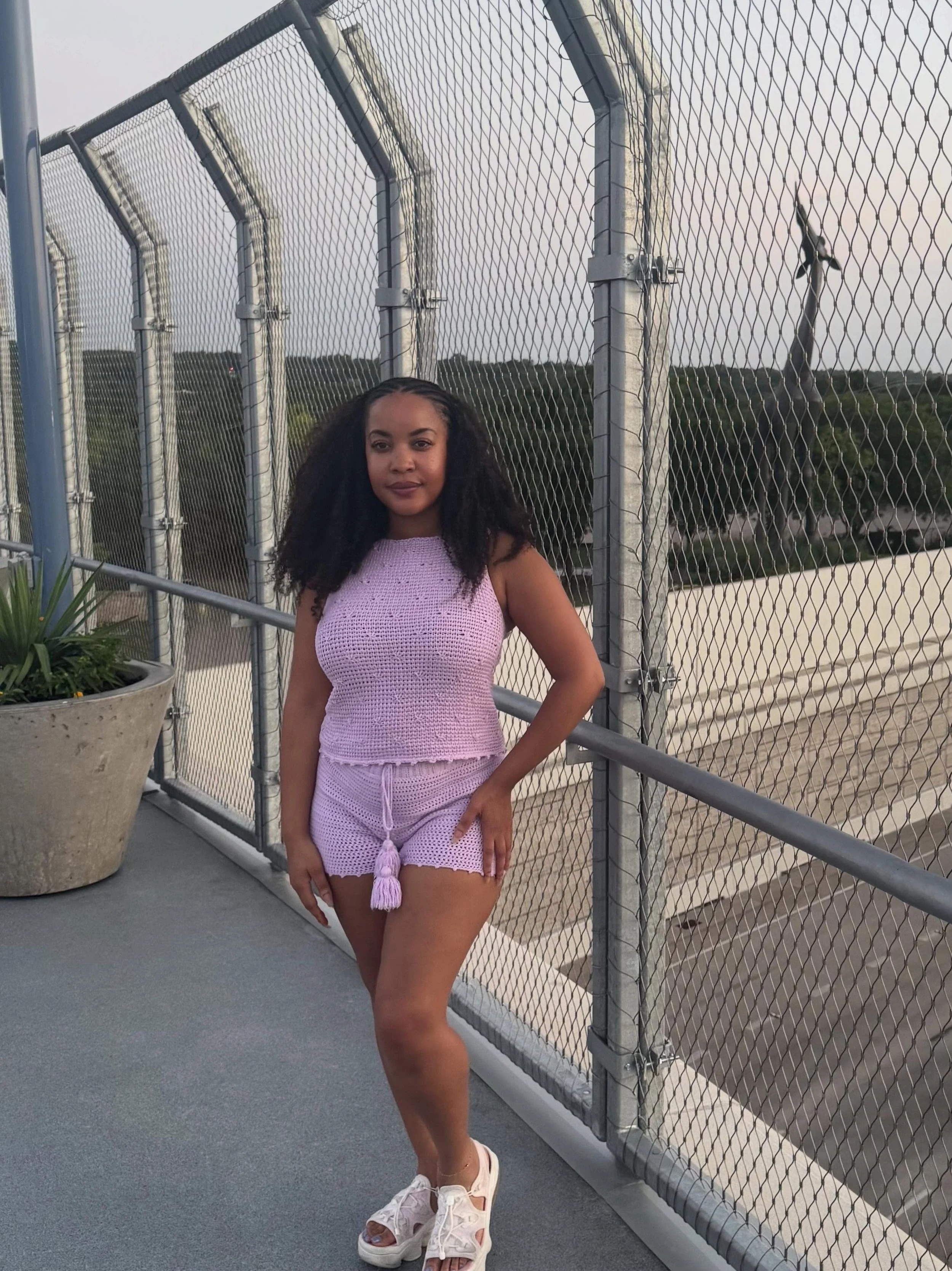 Matching sets all summer! 🧶🦥

#crochet #artfitbyzakyla #doesyourartfit #tunisiancrochet #crochettwopieceoutfit