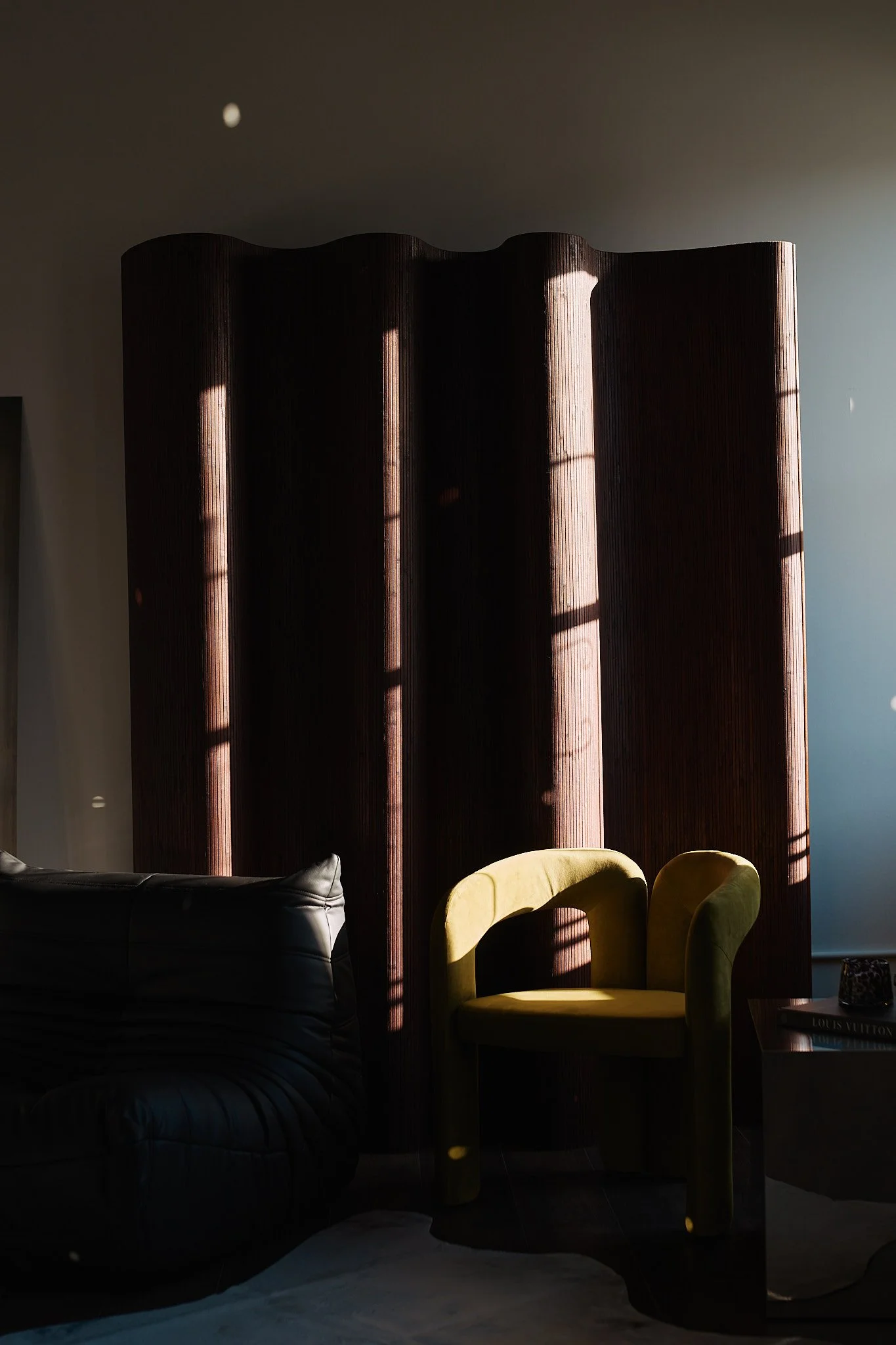 the-space-oc-studio-3-wood-slat-screen-velvet-chair-studio-orange-county.jpg