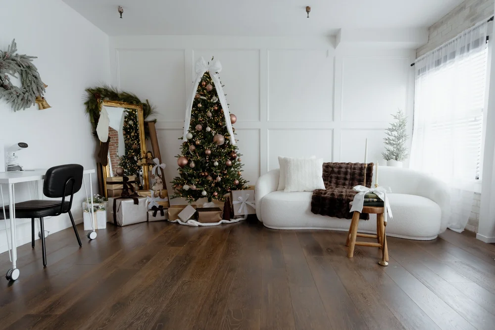 Christmas at the Daylight Suite &mdash; natural light Christmas photo studio, Santa Ana, Orange County