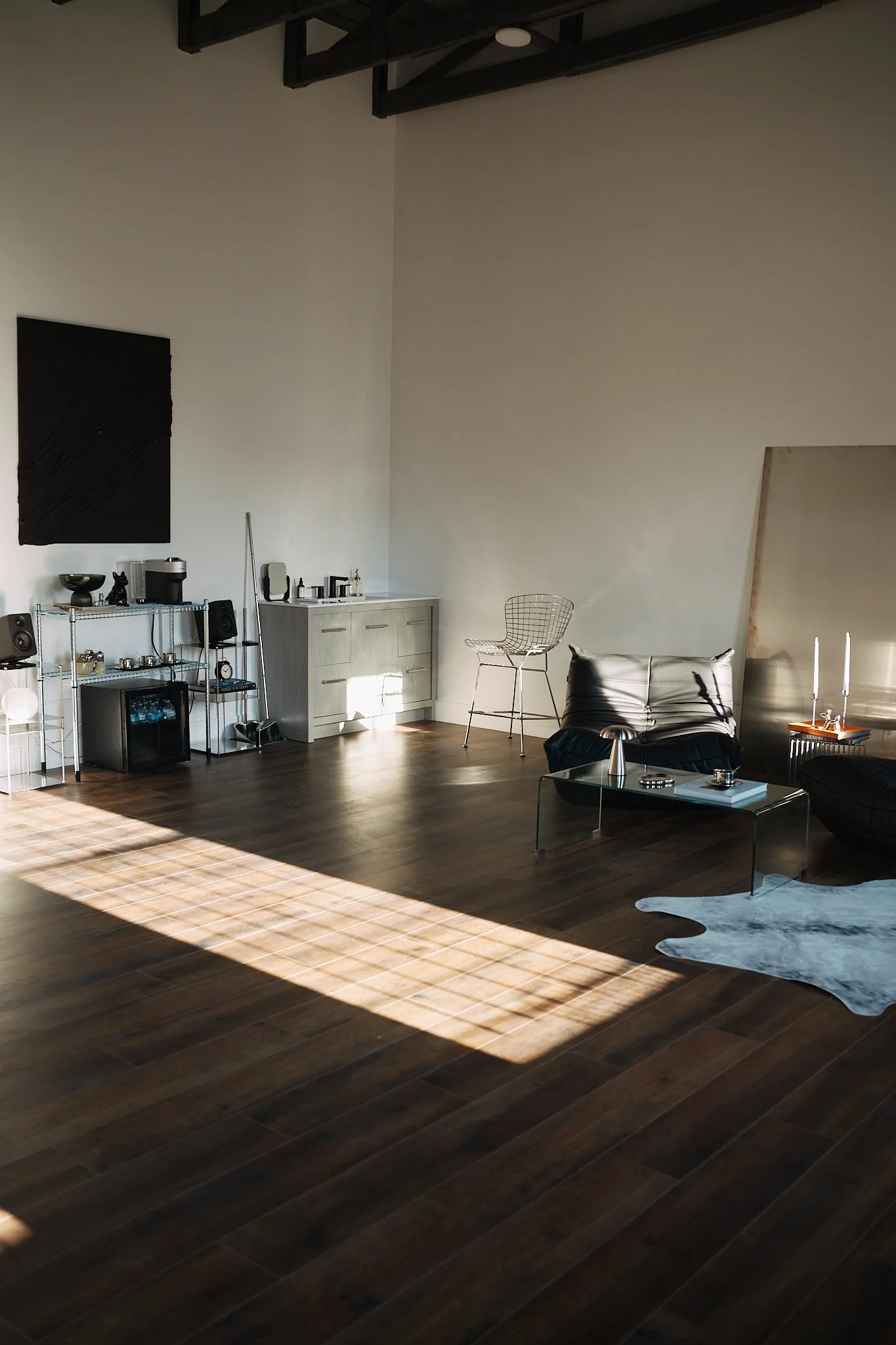 the-space-oc-studio-3-coffee-bar-vanity-lounge-creative-studio-orange-county.jpg