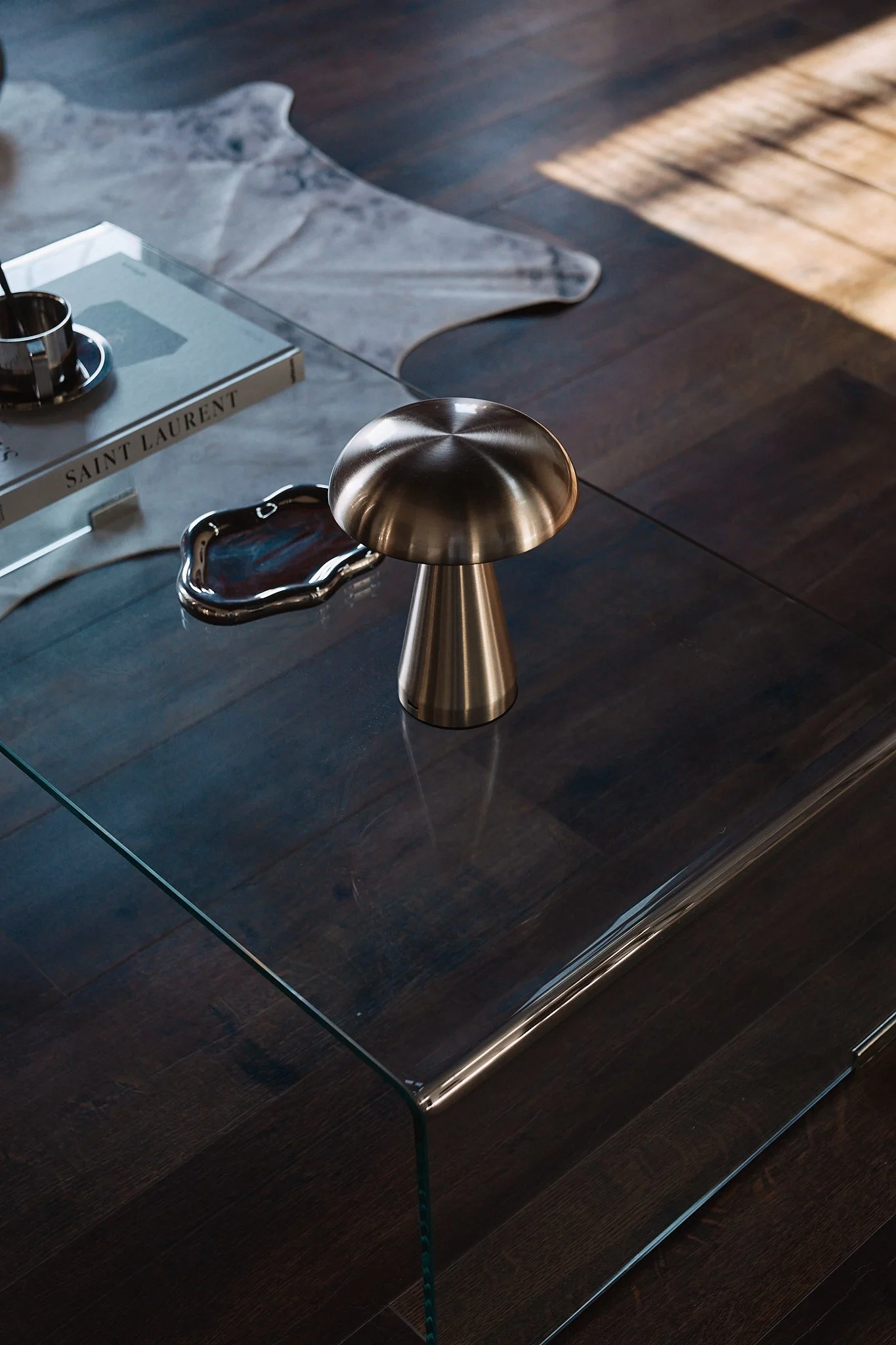 the-space-oc-studio-3-mushroom-lamp-glass-table-studio-detail-orange-county.jpg