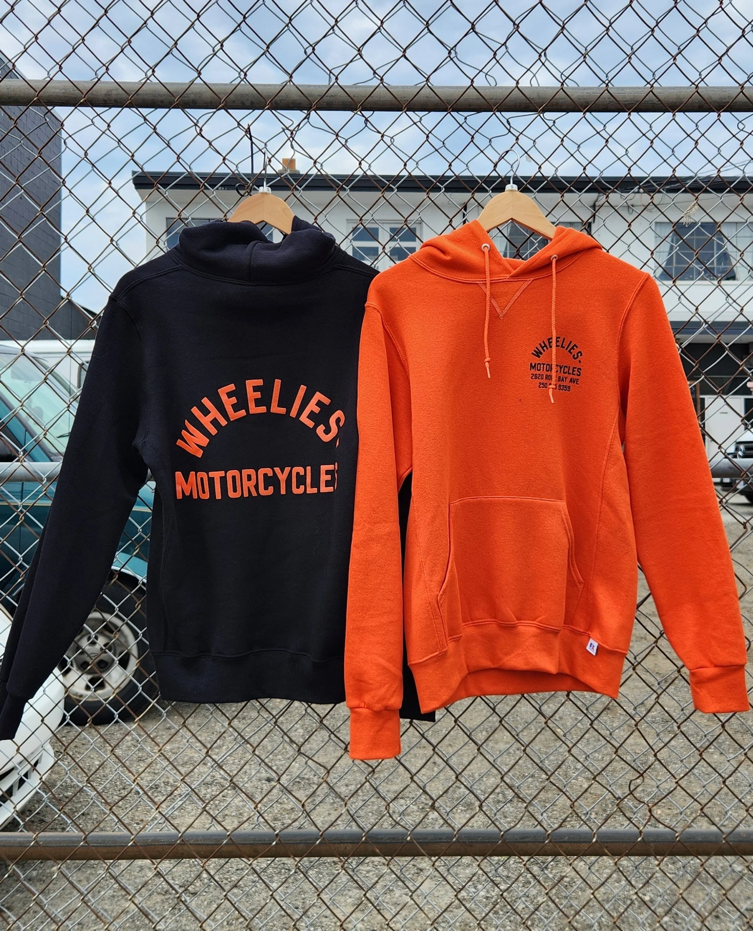 vinatgearchhoodies.jpg