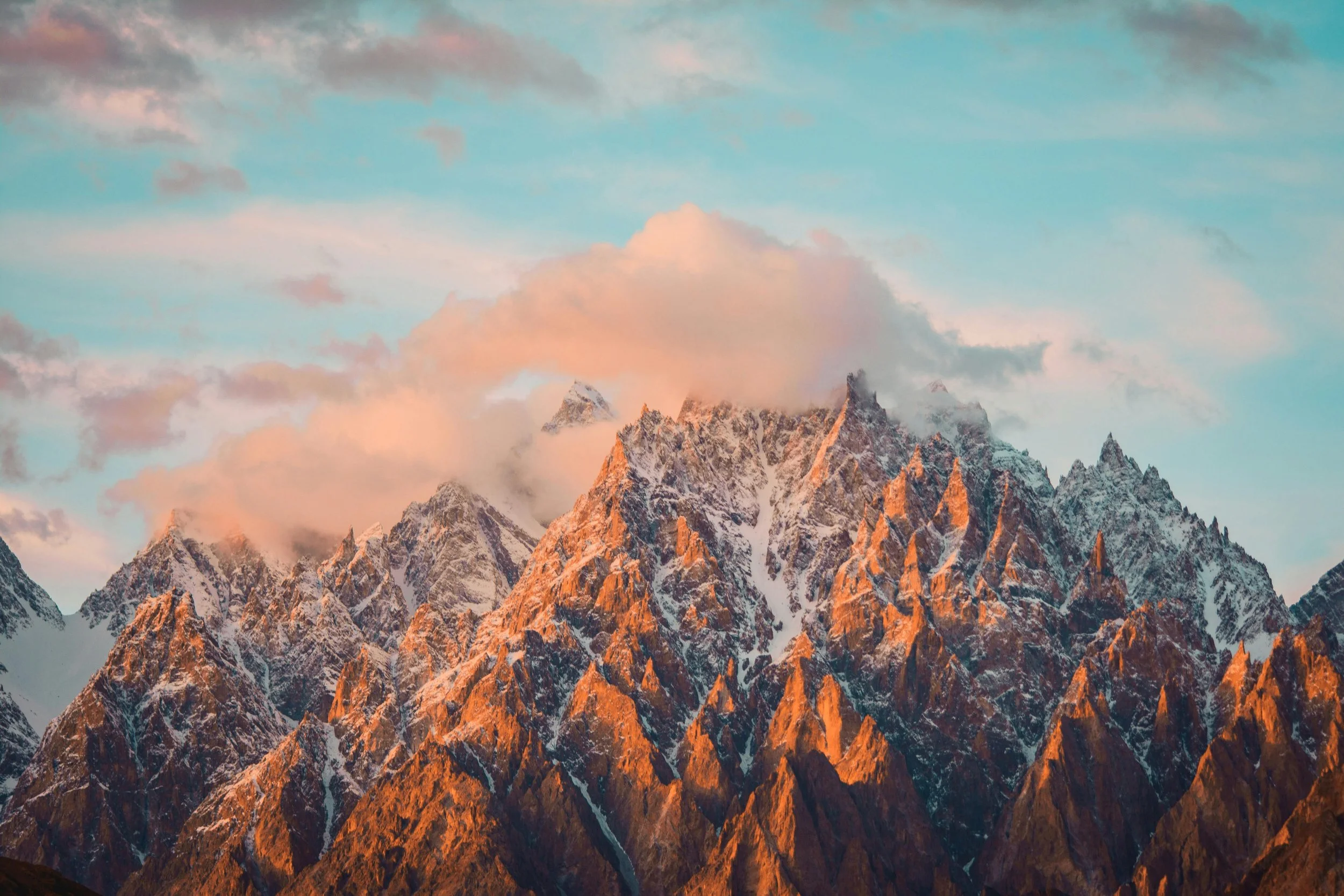 Passu Cones Scene