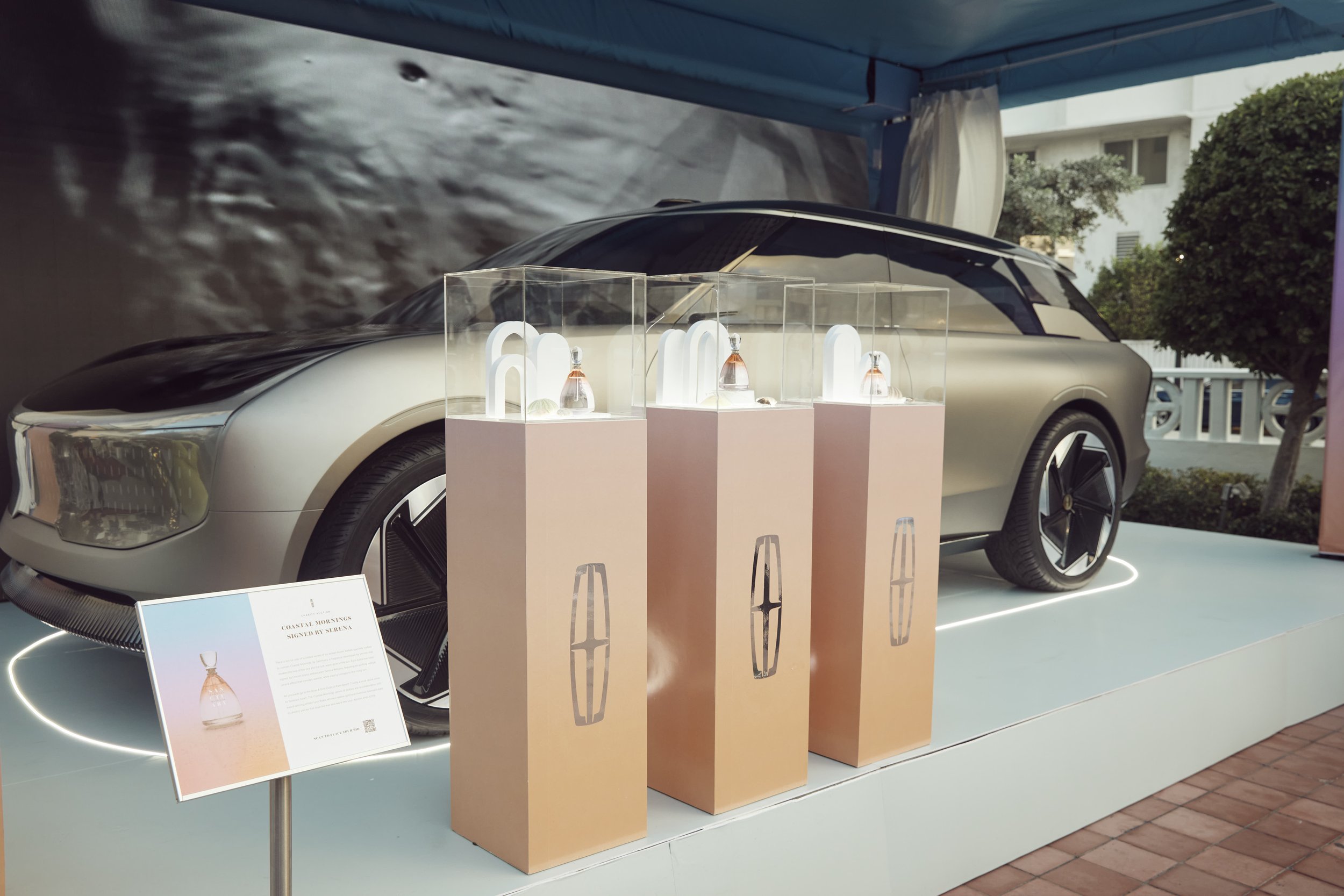 LNC_2022ARTBASEL_MPERKINS_7084 - PR.jpg