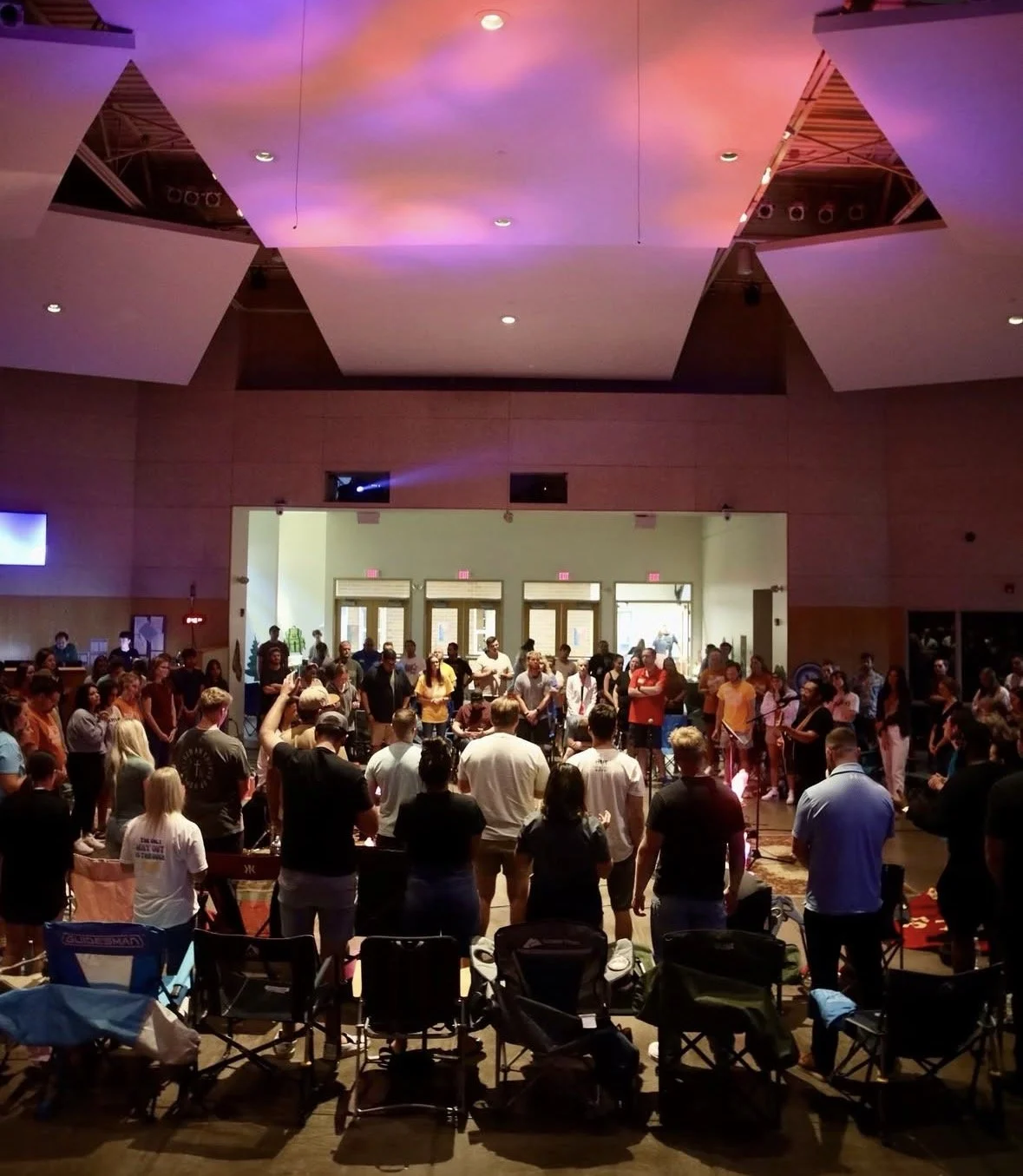 Revive Worship in the Round Live Painting