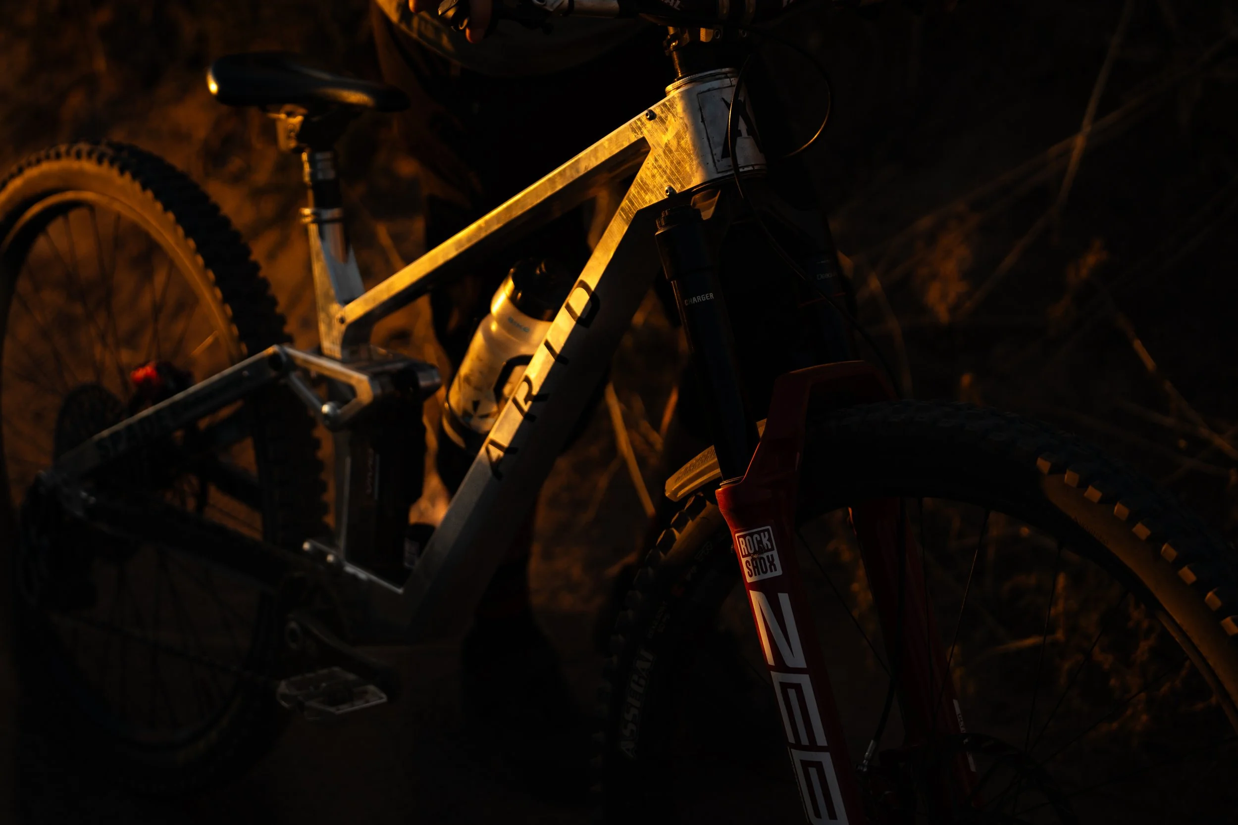 The Arid Spade Close Up Shot | Photography by Anders Henrikson Photo 