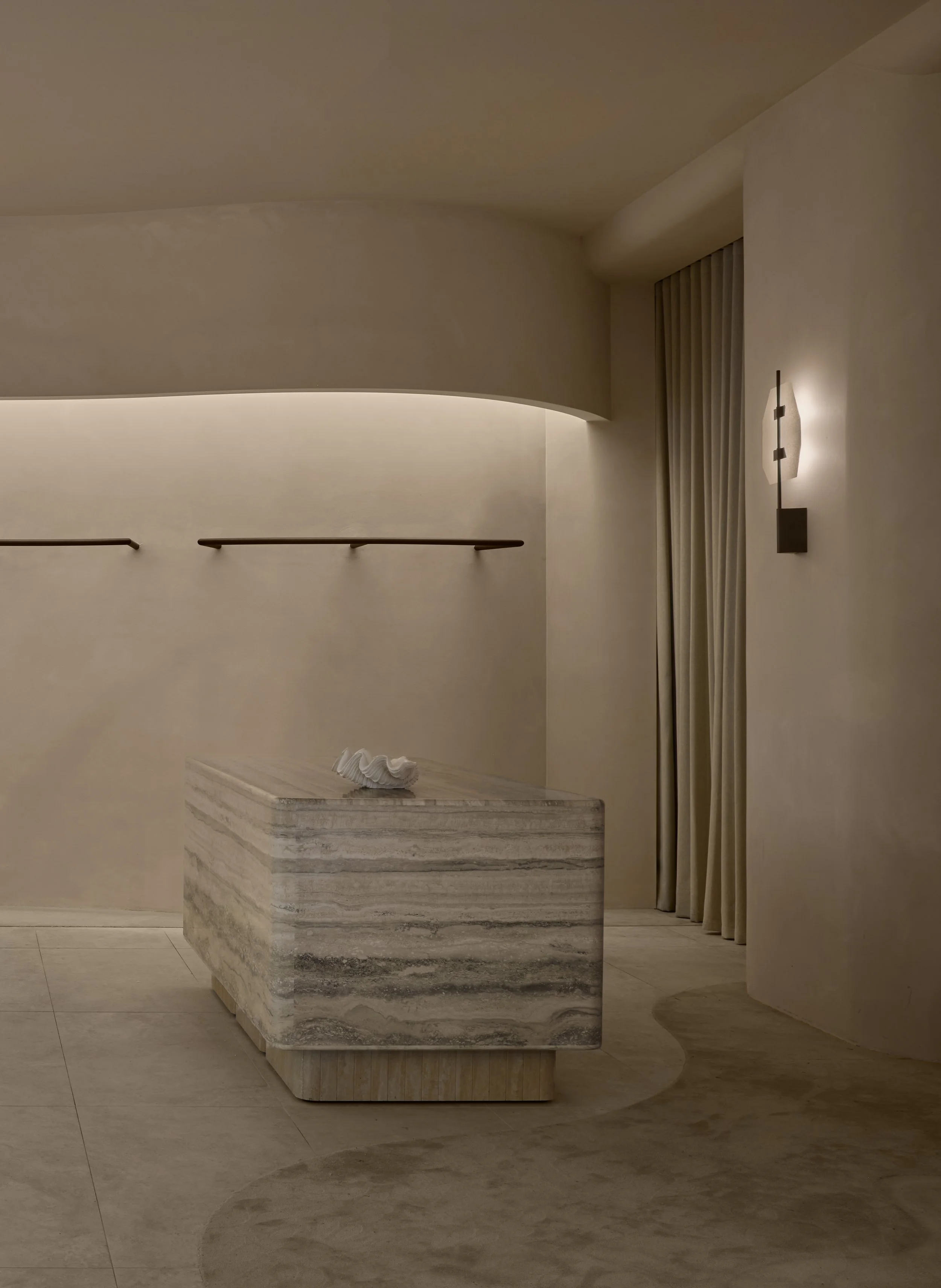 Jenna French_T Black Studio_Kivari Sydney Central 8.jpg