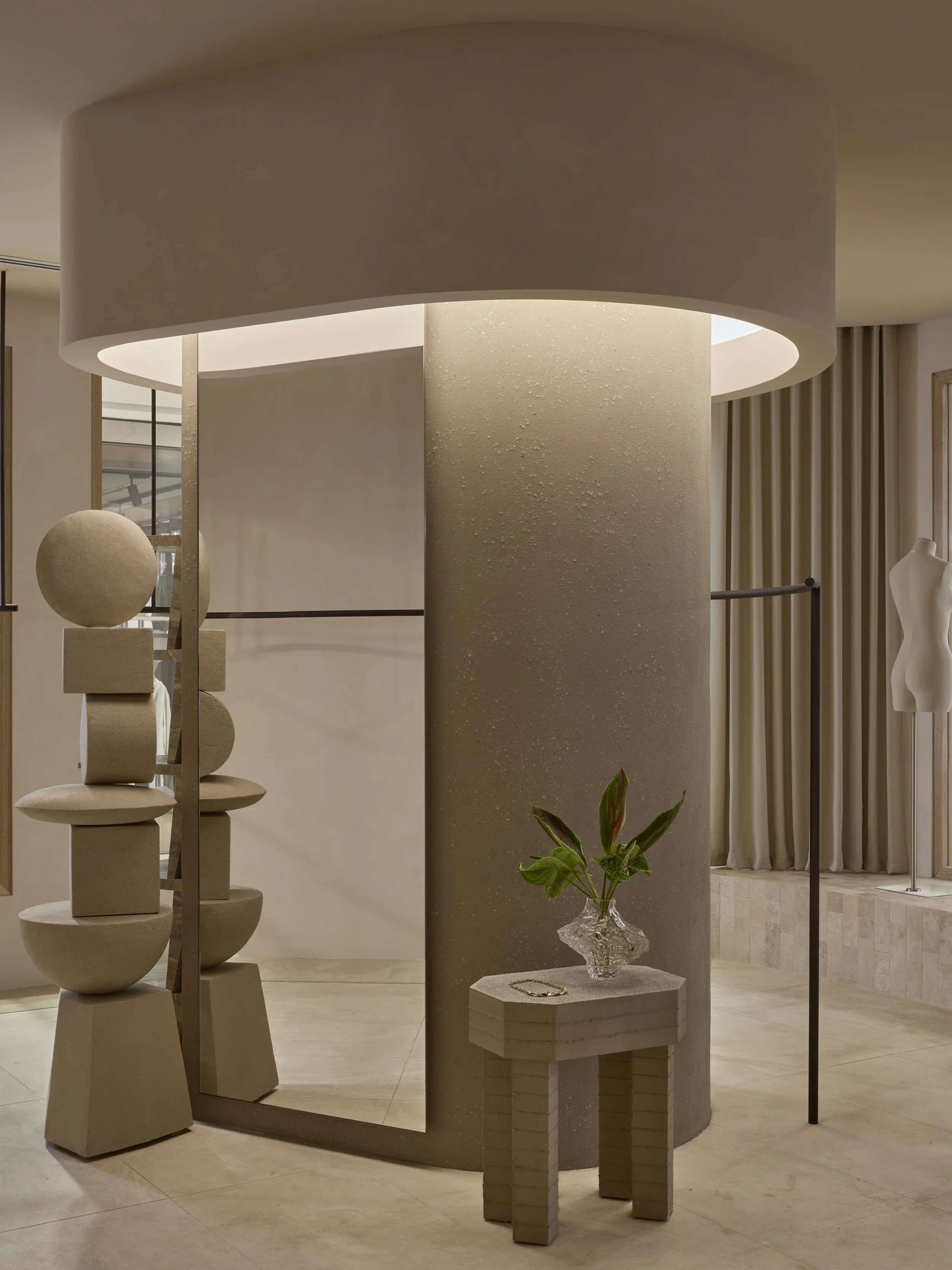 Jenna French_T Black Studio_Kivari Sydney Central 10.jpg