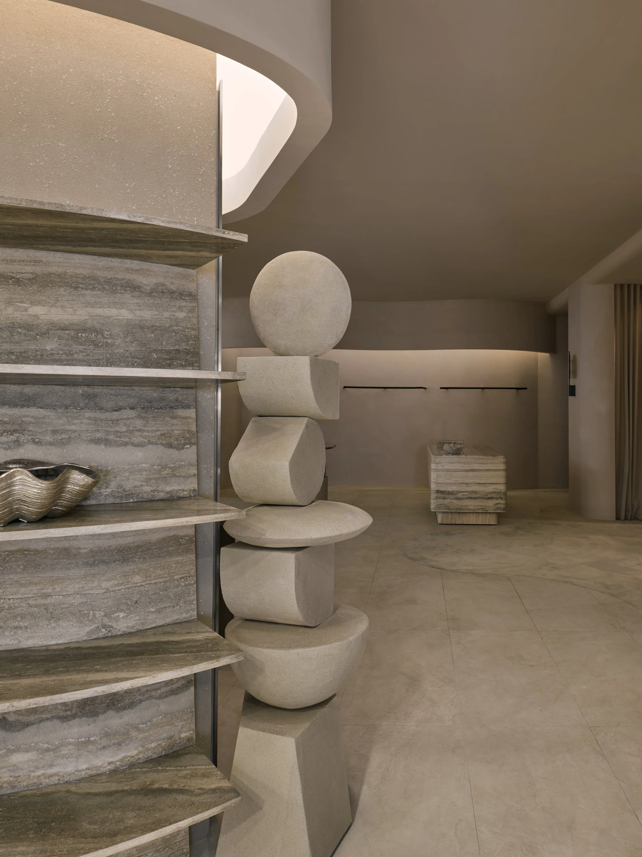 Jenna French_T Black Studio_Kivari Sydney Central 13.jpg