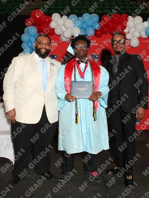 MF GRAD41 Medium.jpeg
