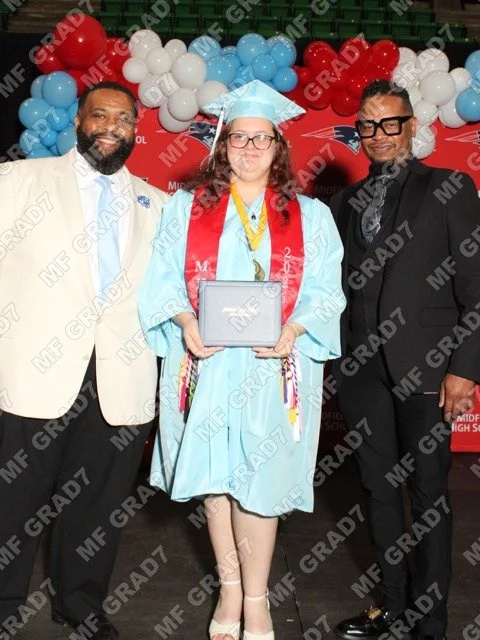 MF GRAD7 Medium.jpeg