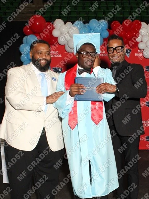 MF GRAD52 Medium.jpeg