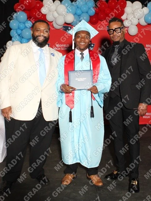 MF GRAD17 Medium.jpeg
