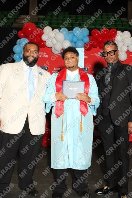 MF GRAD6 Medium.jpeg