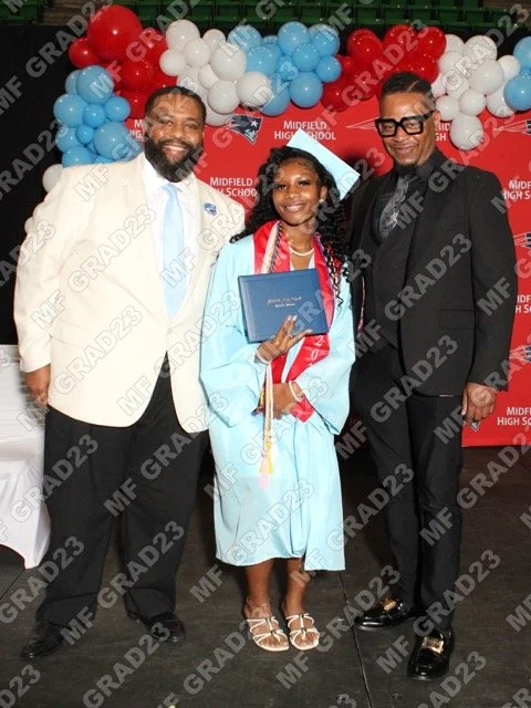 MF GRAD23 Medium.jpeg