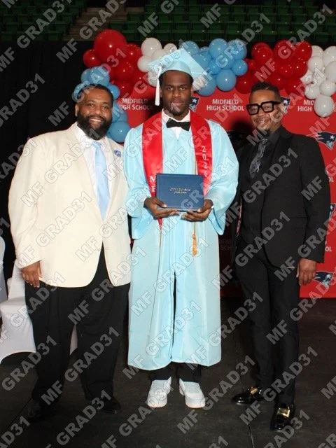 MF GRAD31 Medium.jpeg