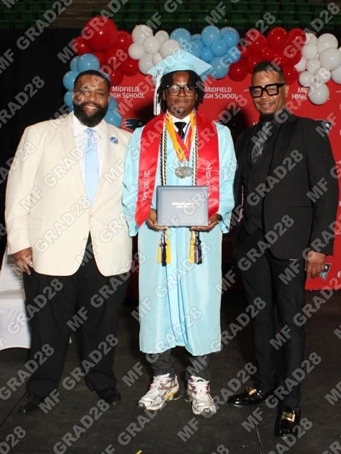 MF GRAD28 Medium.jpeg