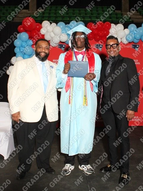MF GRAD20 Medium.jpeg