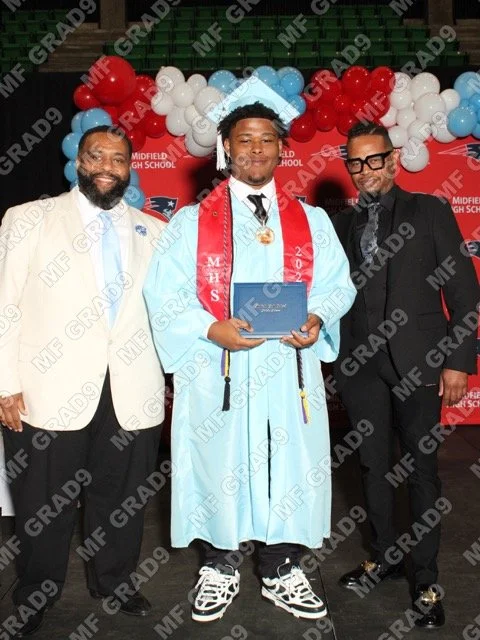 MF GRAD9 Medium.jpeg