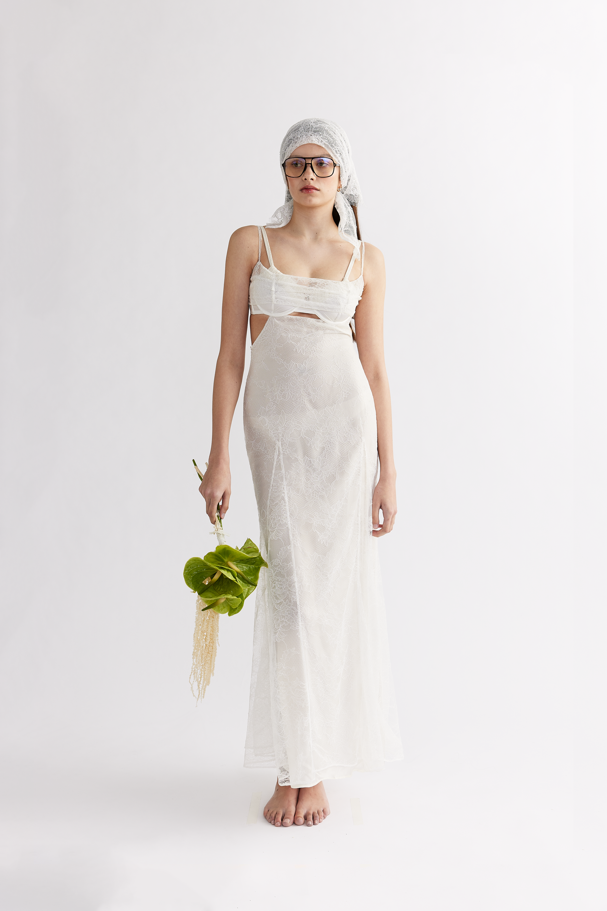 QUYEN_LACE_GODET_DRESS_FRONT_2_26090911260.png