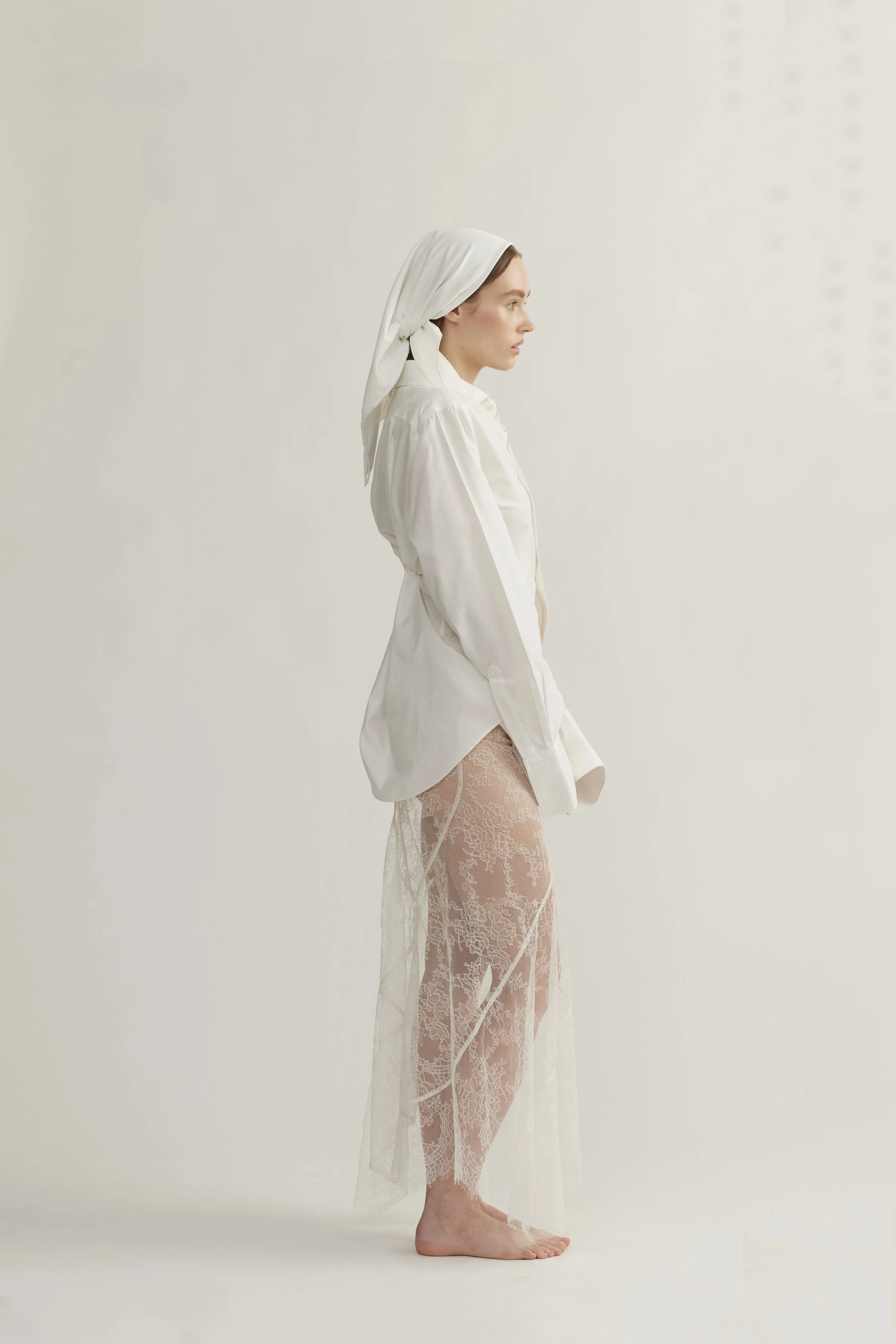 SS26_QUYEN_REARD_EMBROIDERED_SCARF_3