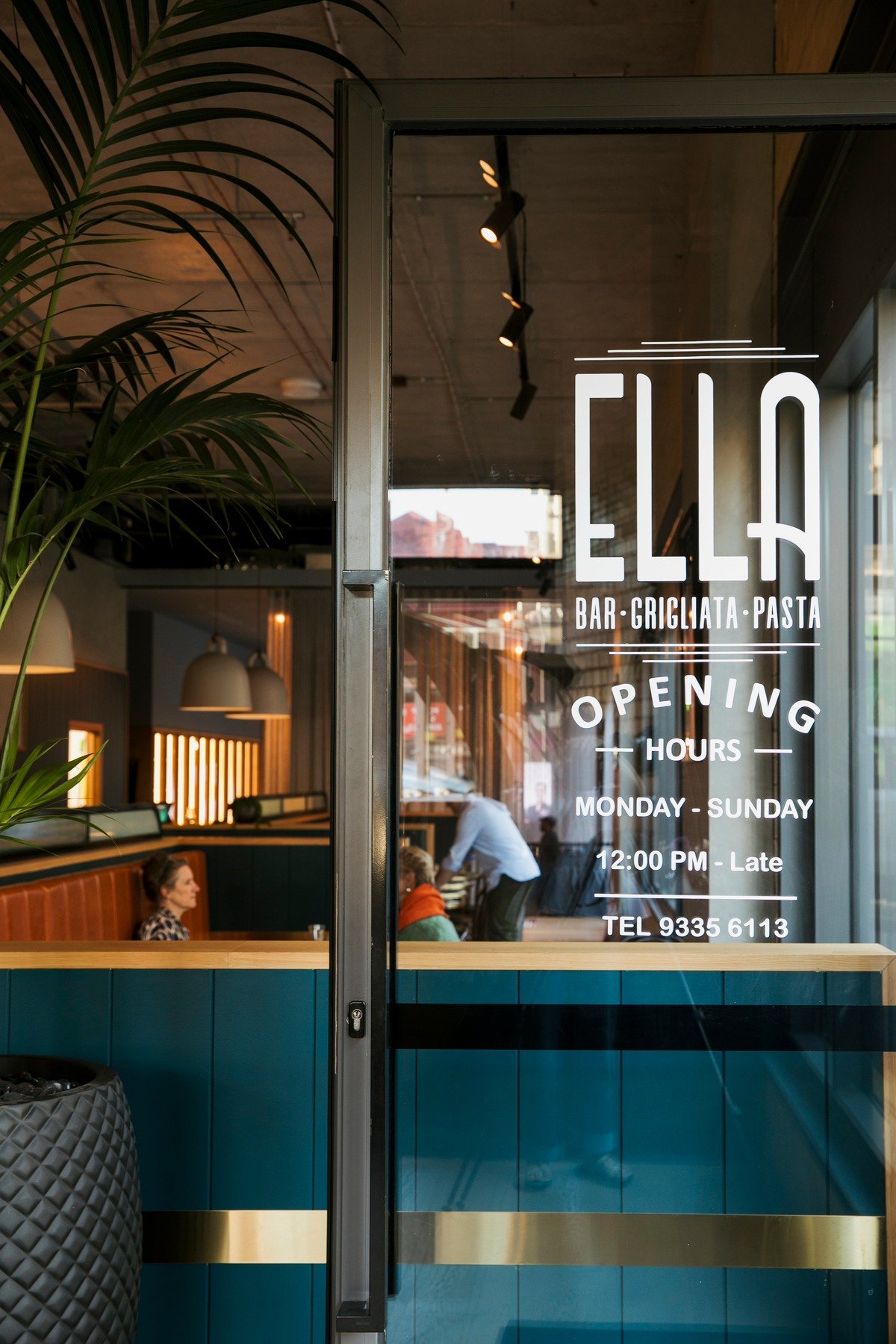Welcome in. Get comfy and settle in to good drinks and good food. We&rsquo;re open till late. 👋

#richmond #ellabgp #melbourneeats #melbournecocktails #italianfoodmelbourne #eatsmelbourne #melbournerestaurants #richmondeats #whatsonmelbourne #melbou