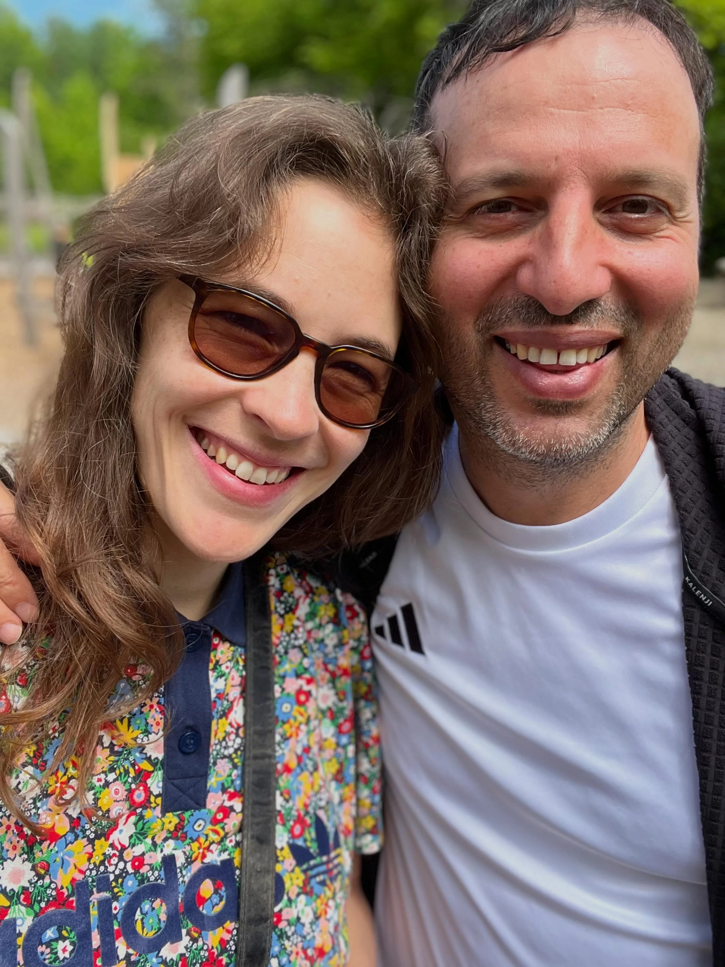 Between dirty diapers, toys all over the floor, hungry kids, endless snacks, bedtime routines and trying to keep up with it all&hellip; family life can feel beautifully chaotic.

And somewhere in the middle of it all, it&rsquo;s easy to slip into pur