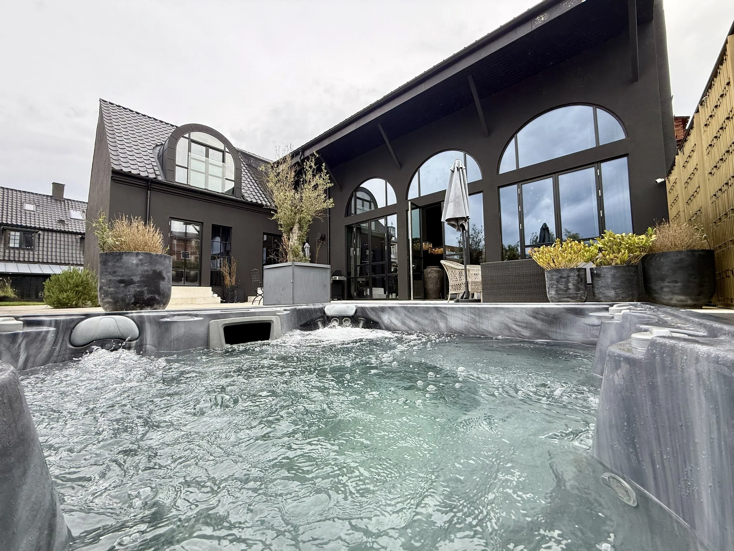 Jacuzzi