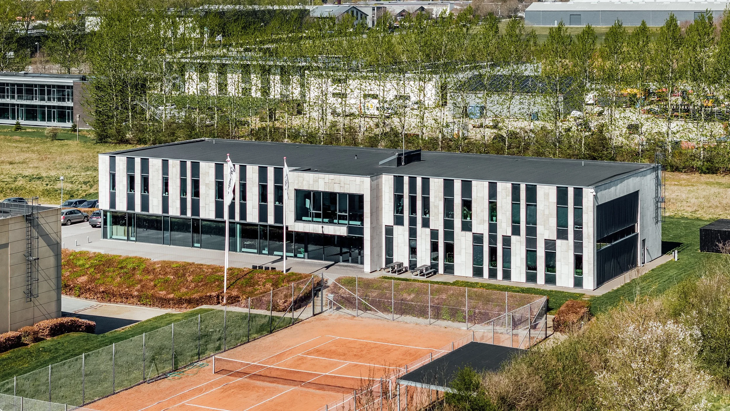 The F1 Office. Fuldt udlejet kontorhotel, Ikast