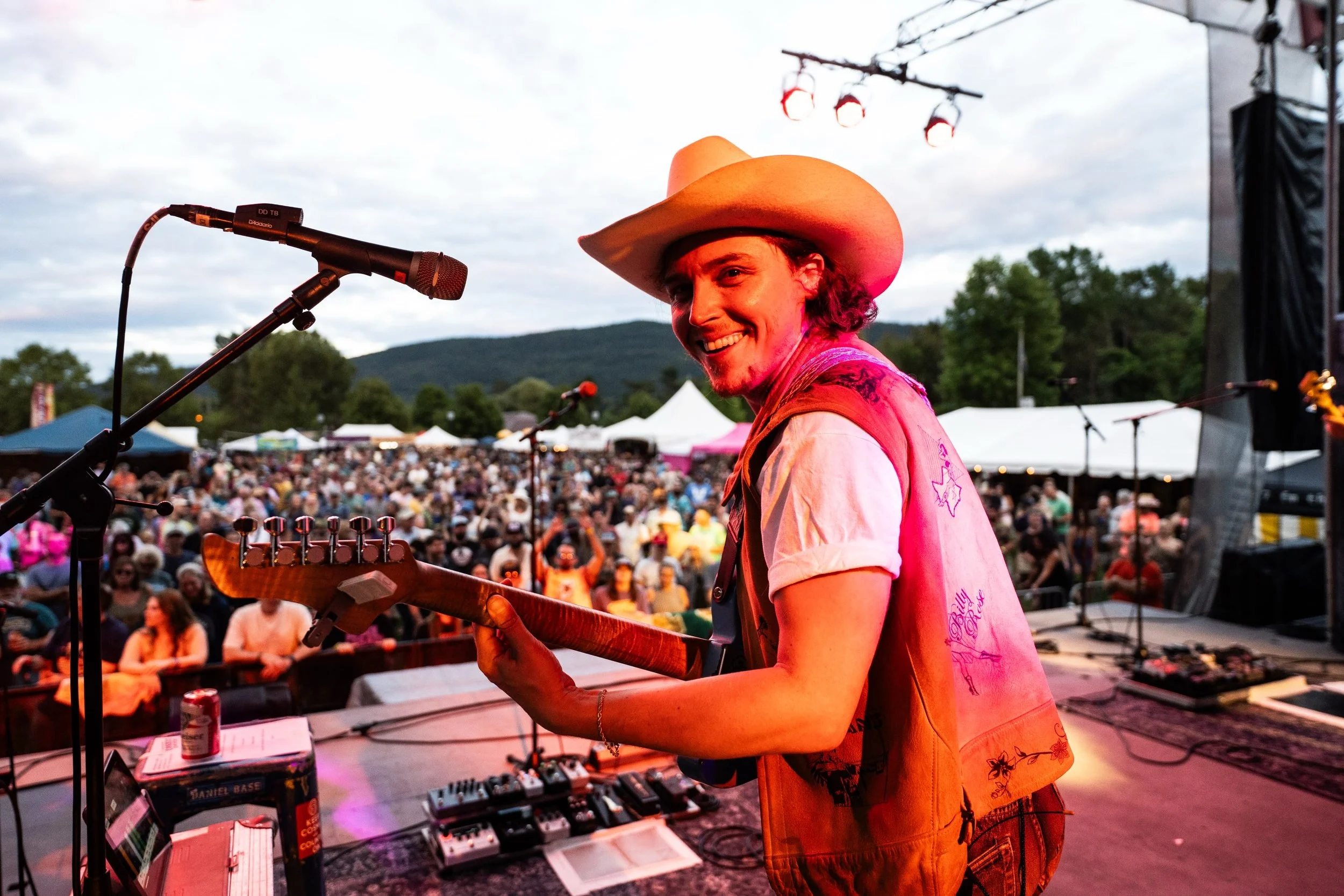 🤠 Howyadern, ADK Fest! What a stellar gathering of loving, generous and imaginative folks to celebrate the unifying wonders of community and Music. Thank you for getting Cosmic with us. 

✨ Tonight, we&rsquo;re in Portland, ME for a SOLD OUT Saturda