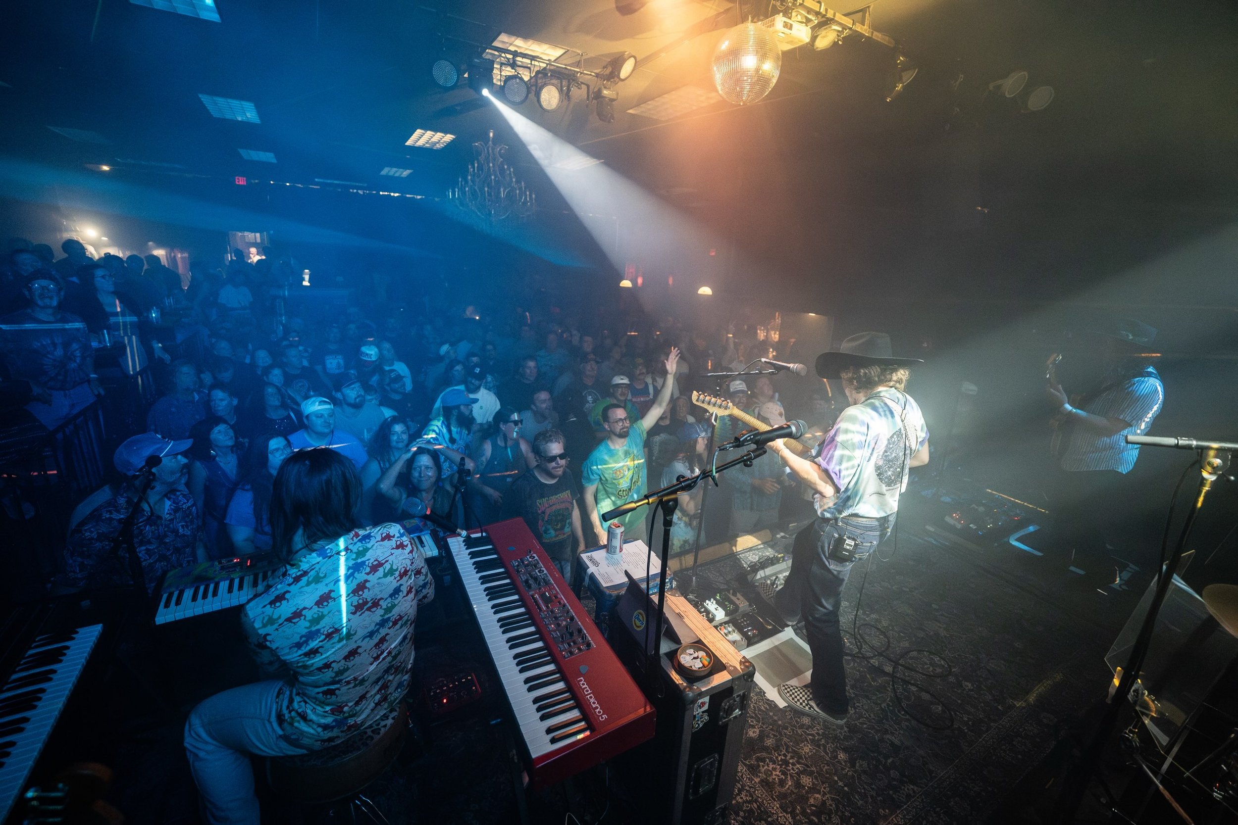 🤠Howyadernnn, Portland, ME! Thank you for a righteous evening of high-frequency musical exploration. Last night was SOLD OUT and so is tonight. Yeehaw. 

⛰️ Denver, we&rsquo;re at the Mission Ballroom on 11/8 and Cervantes 11/7 for our biggest mile 