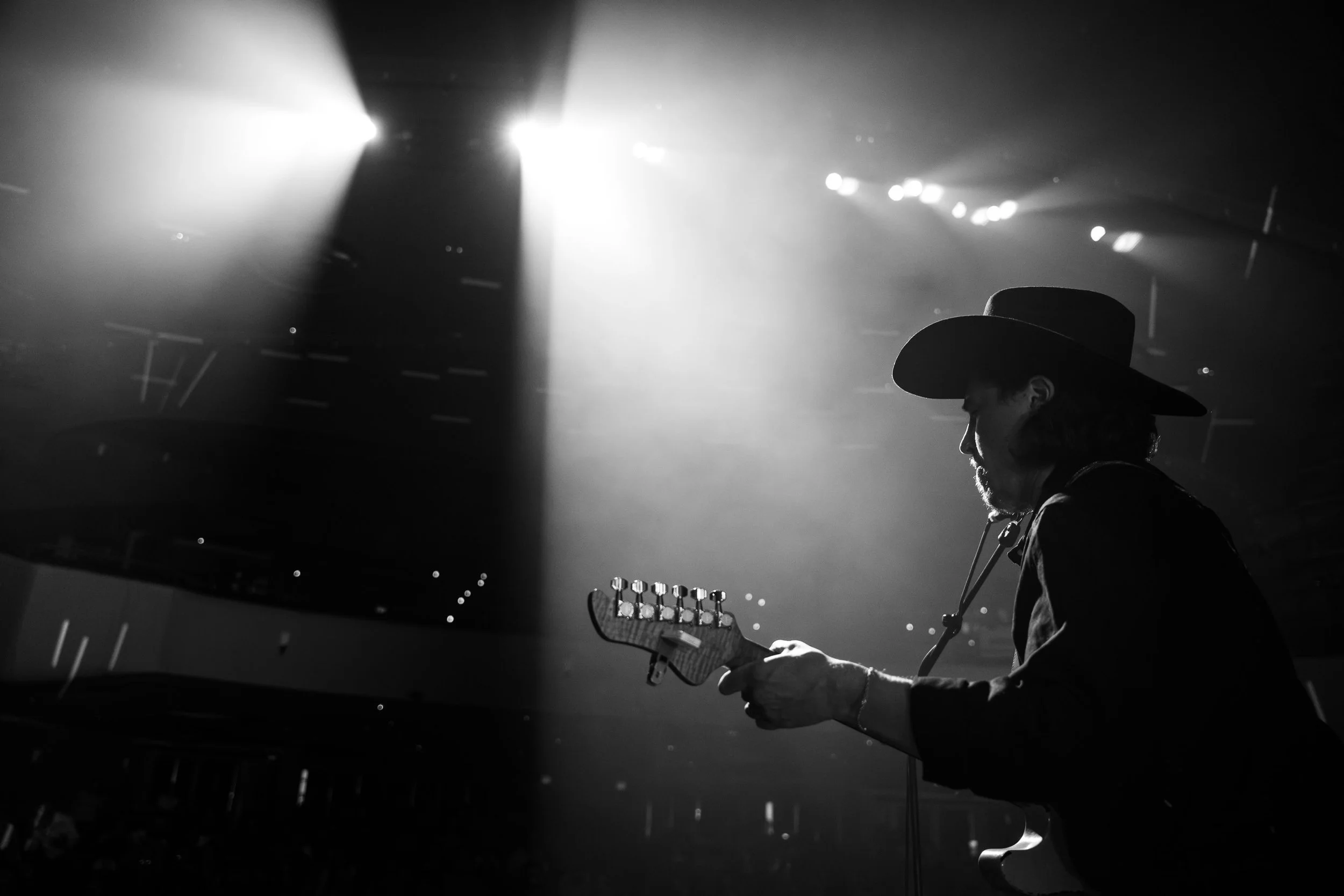 Yeehaw Iowa City, IA! Thank you for filling out The Englert for our first show in your town. The frequency is high anywhere that corn grows for one reason or another. Tonight we&rsquo;re in Cincinatti with Molly Tuttle for our last 3 shows together t