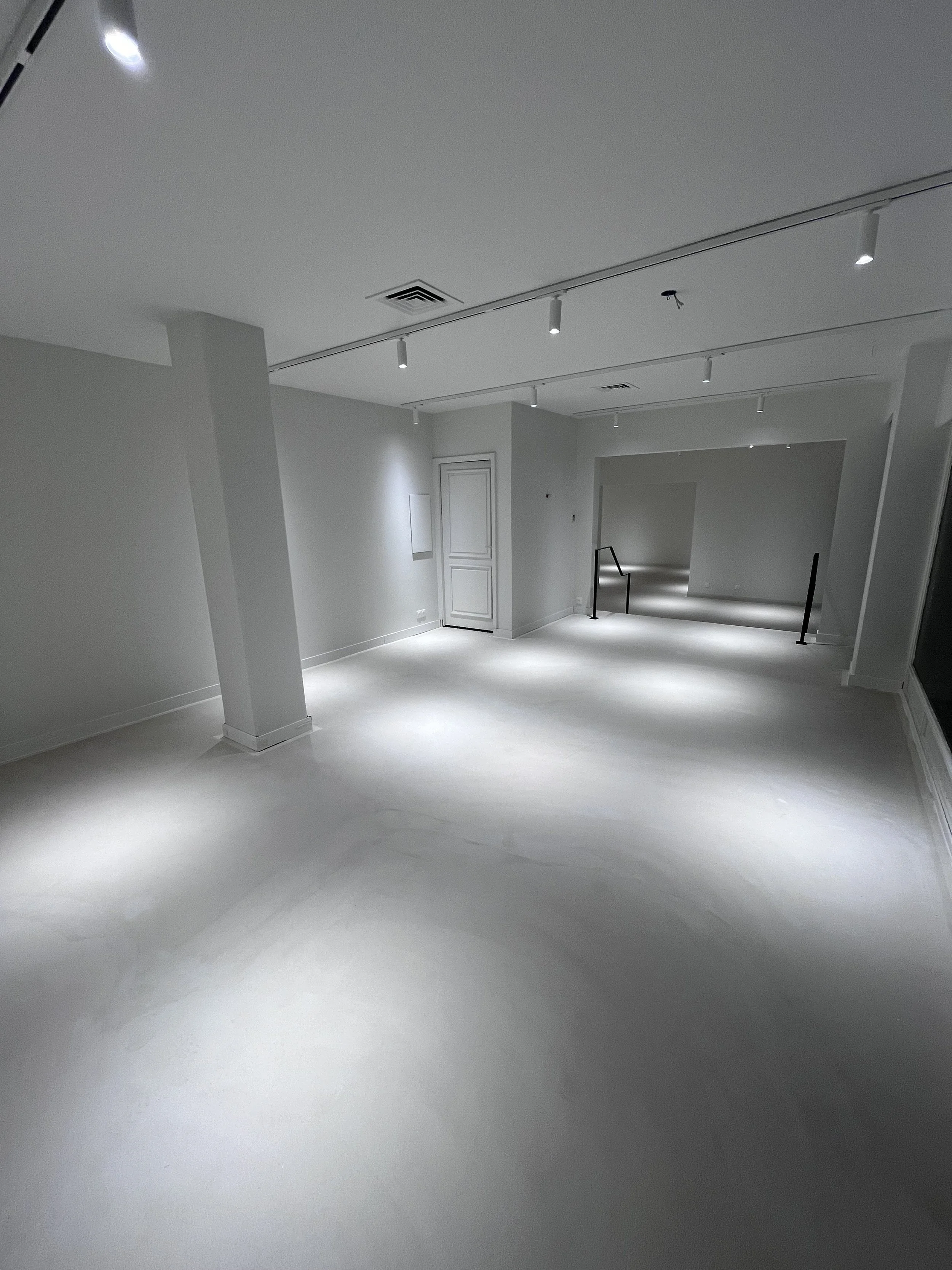 Rénovation du showroom Silvera à Cannes : transformation complète de 500 m²