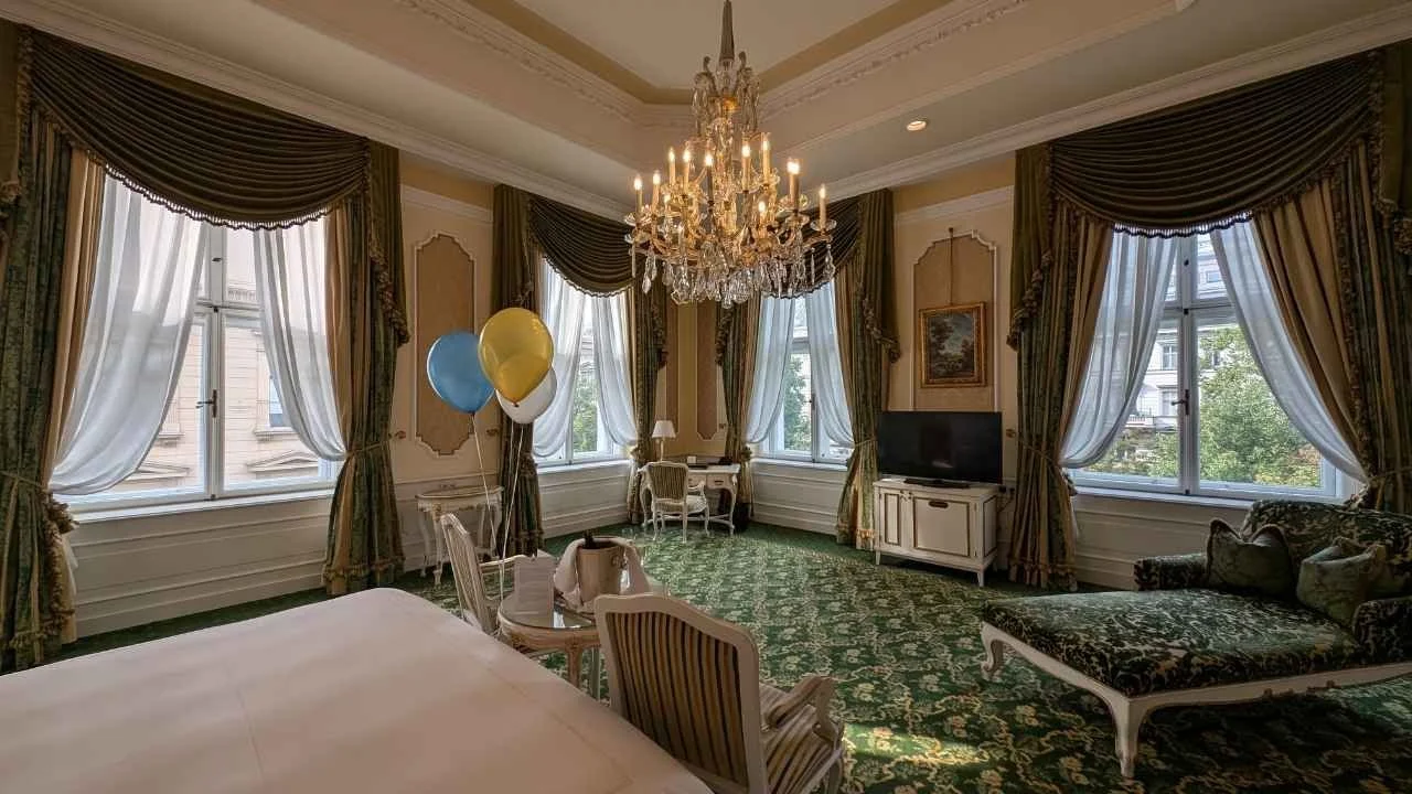 Hotel Imperial Wien Junior Suite