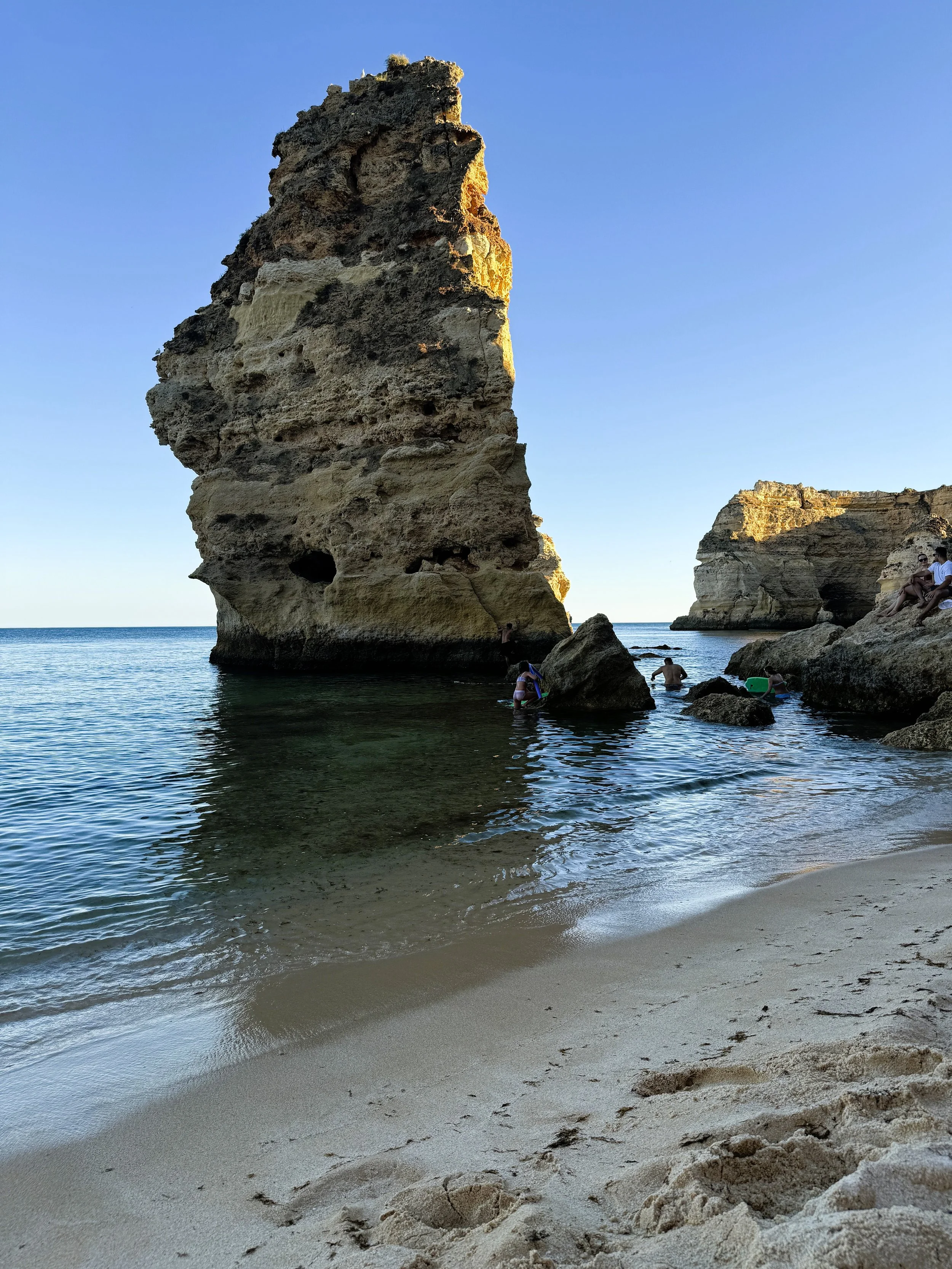 Praia_do_Marinha_abends.JPG