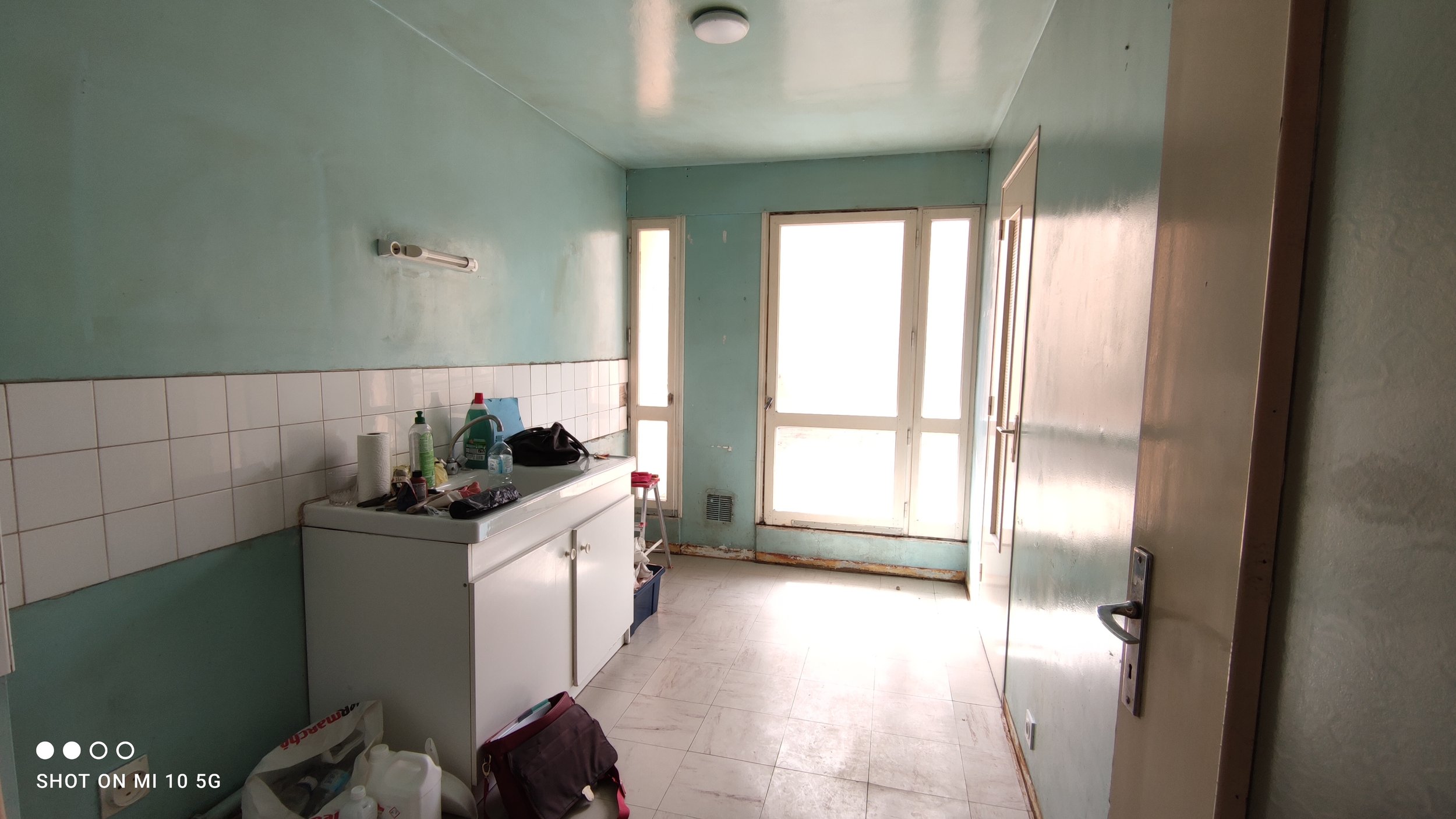 AVANT - Cuisine - Agencement d'un appartement complet à Dinan (22)