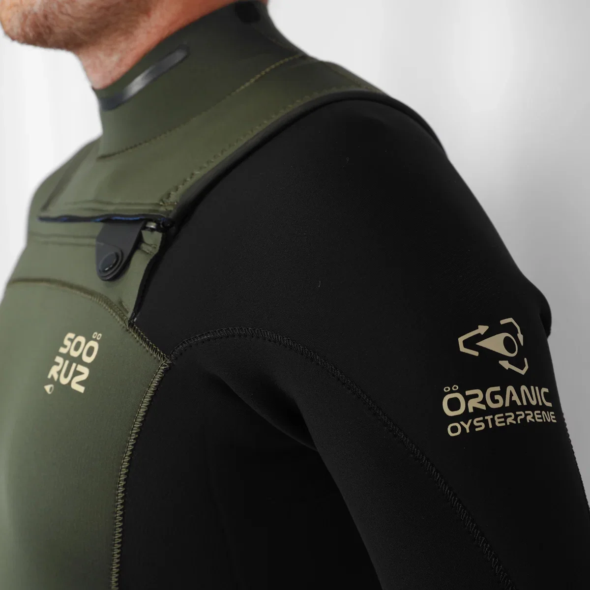 S6-SOORUZ-WETSUIT-HOMME-FIGHTER-SHORTY-LS-FZ-GREEN-details4.jpg.webp