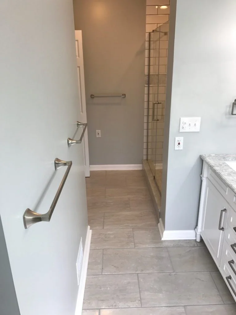 bathroom2.jpg