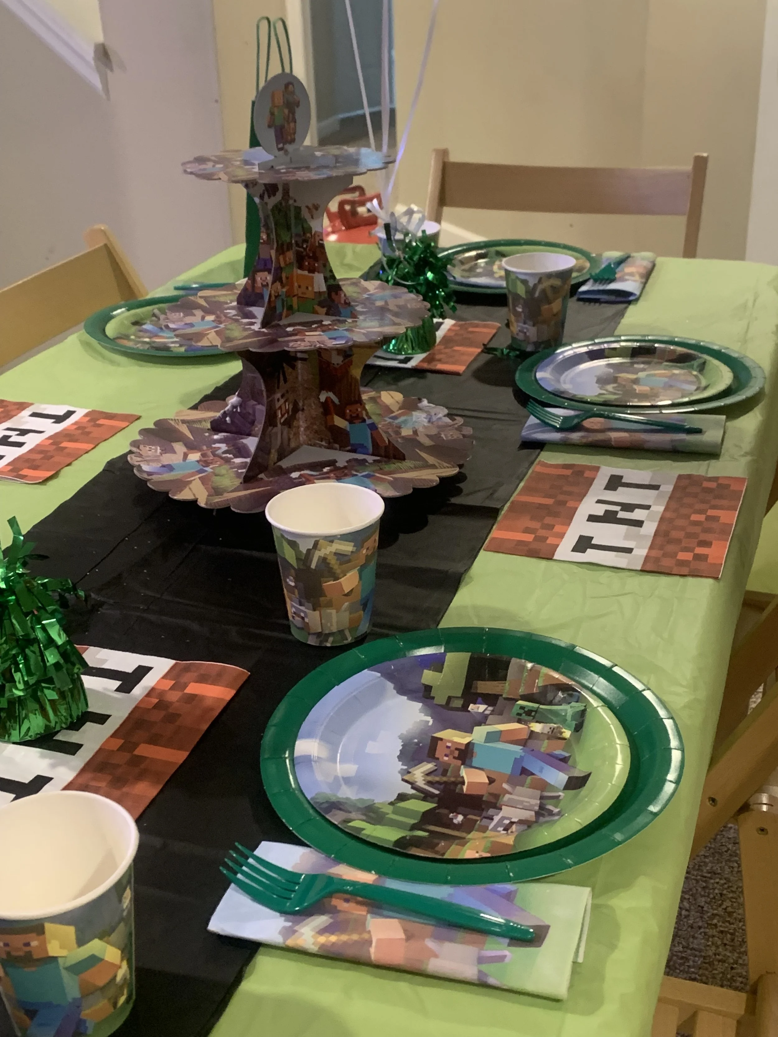 25 Trending Party Themes for 2025: Unique and fun ideas for all ages.